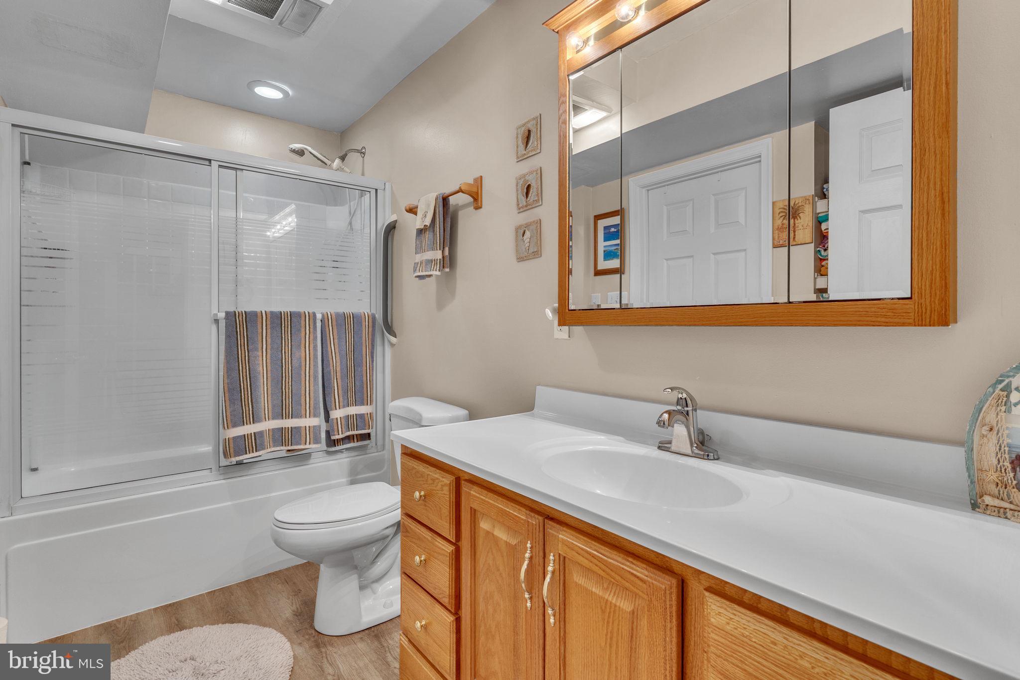 KINGS GRANT - Residential