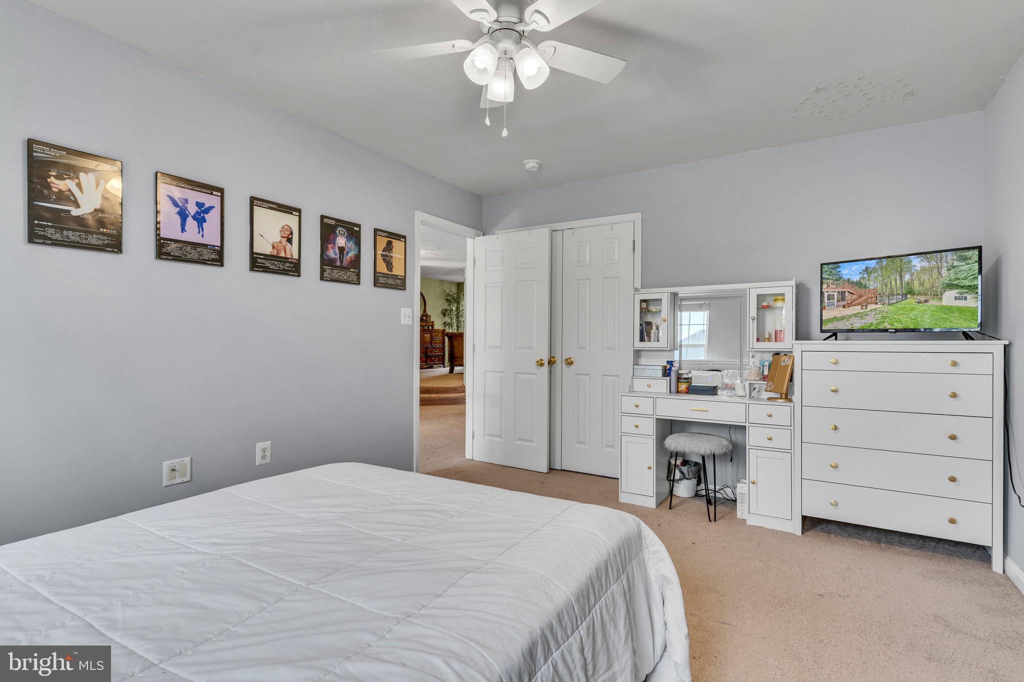 KINGS GRANT - Residential