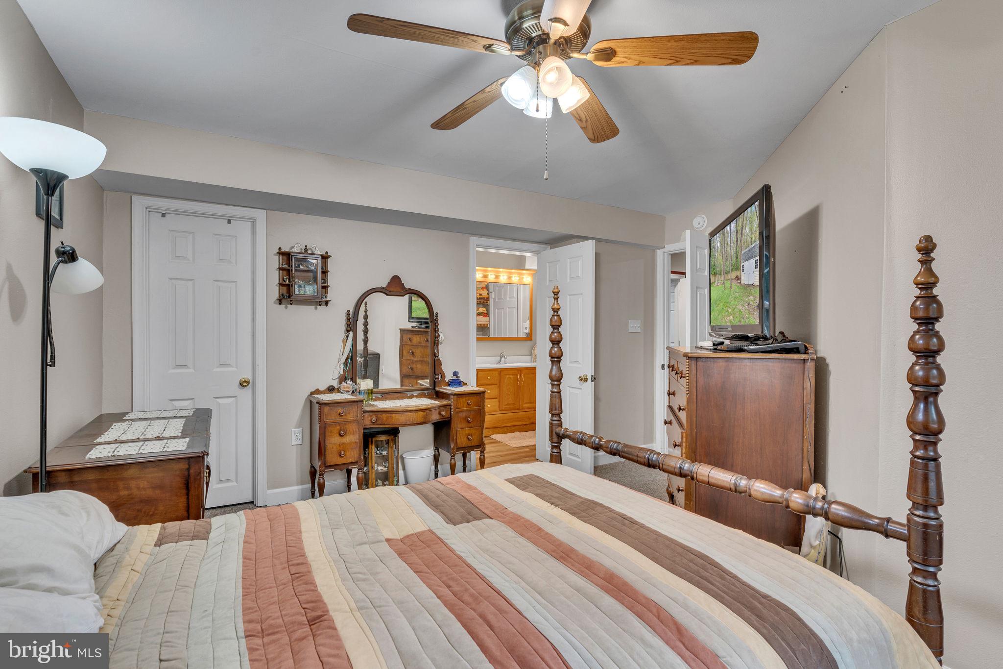 KINGS GRANT - Residential