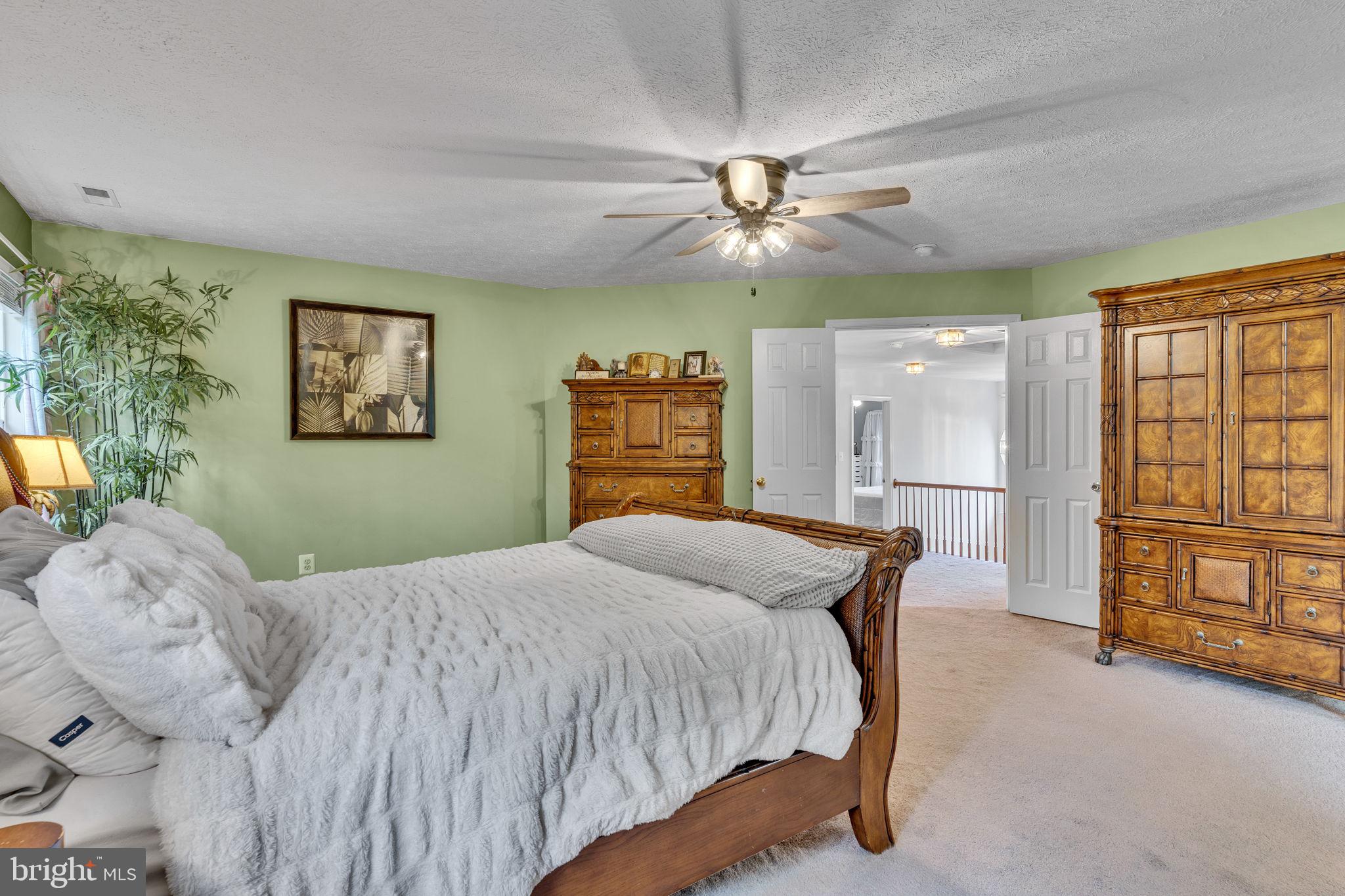 KINGS GRANT - Residential