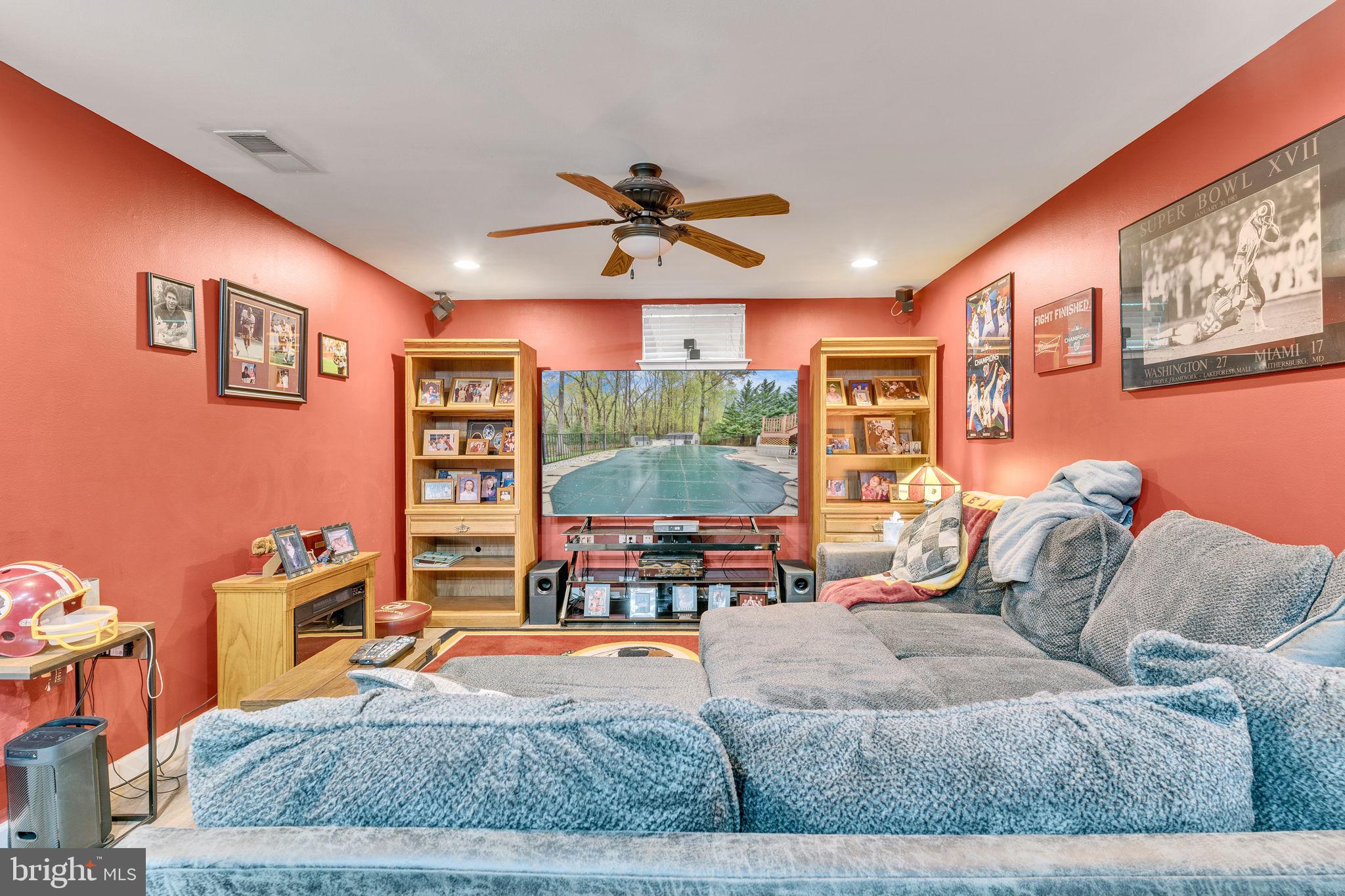 KINGS GRANT - Residential