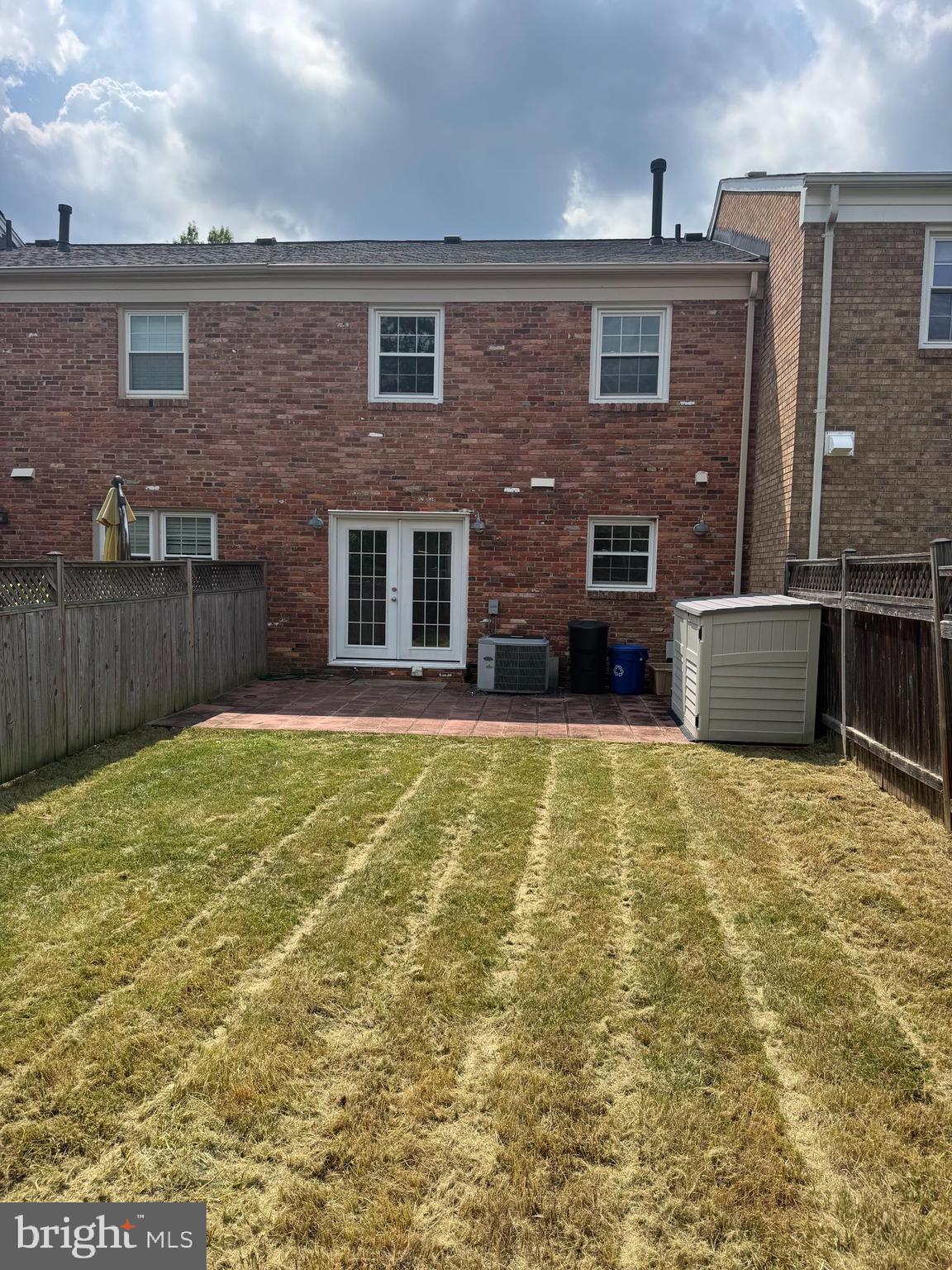 STONELEIGH - Residential Lease