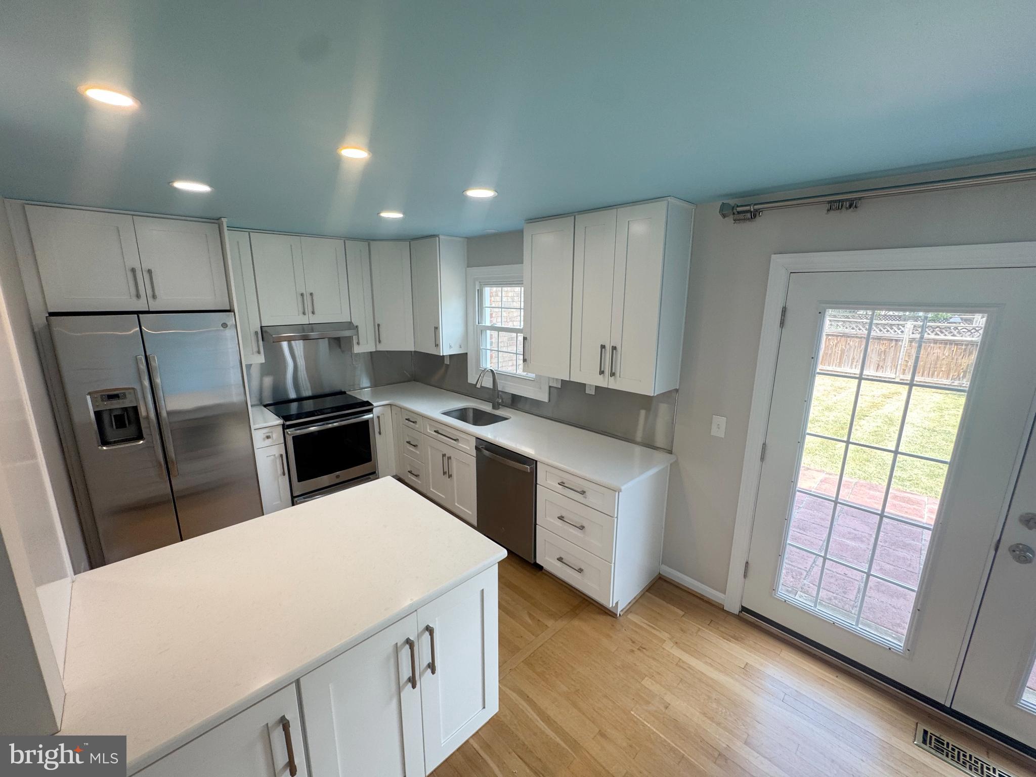 STONELEIGH - Residential Lease