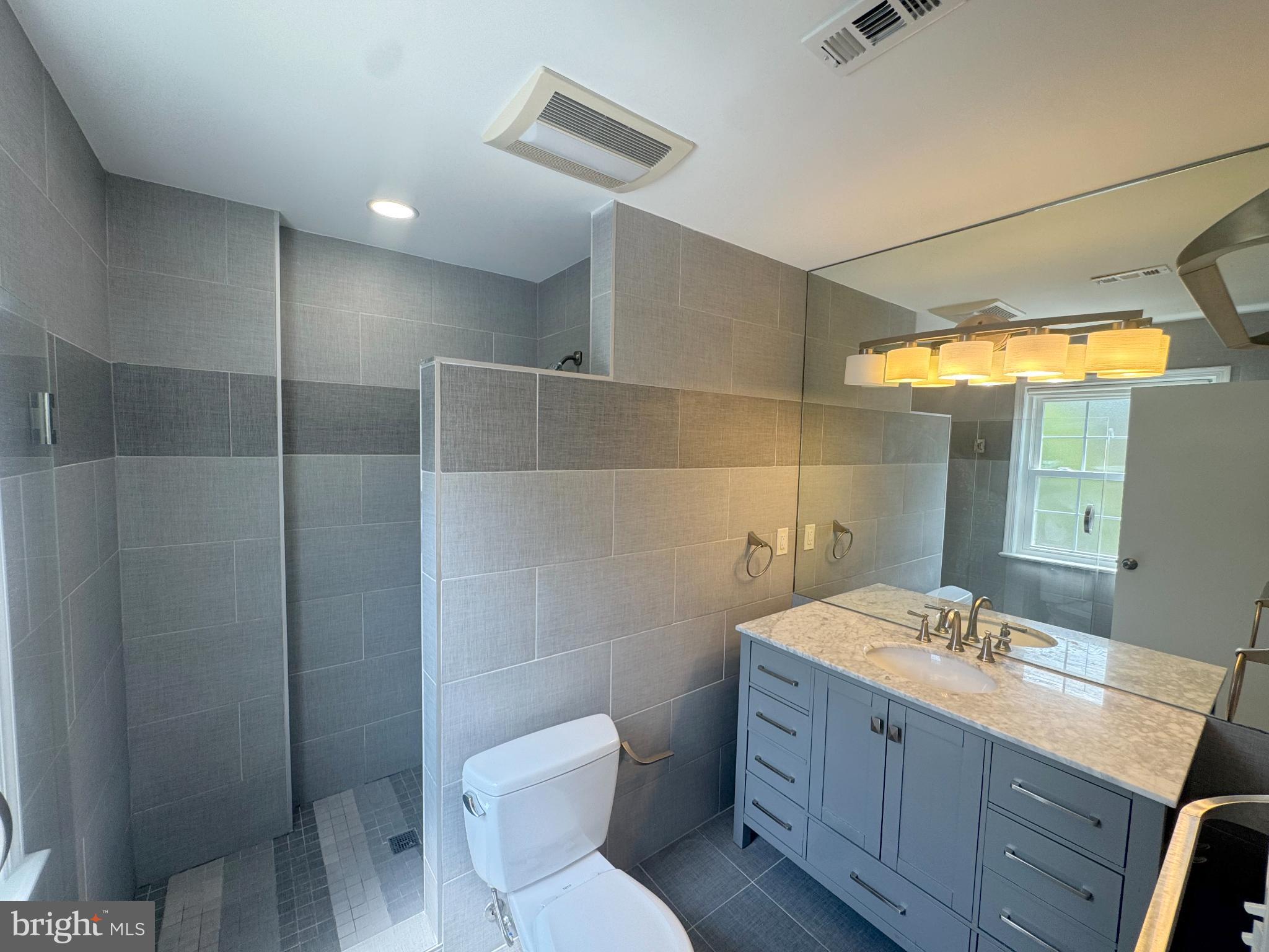 STONELEIGH - Residential Lease