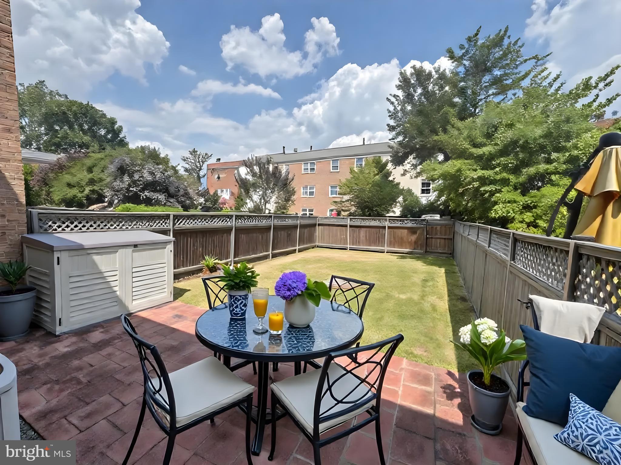 STONELEIGH - Residential Lease