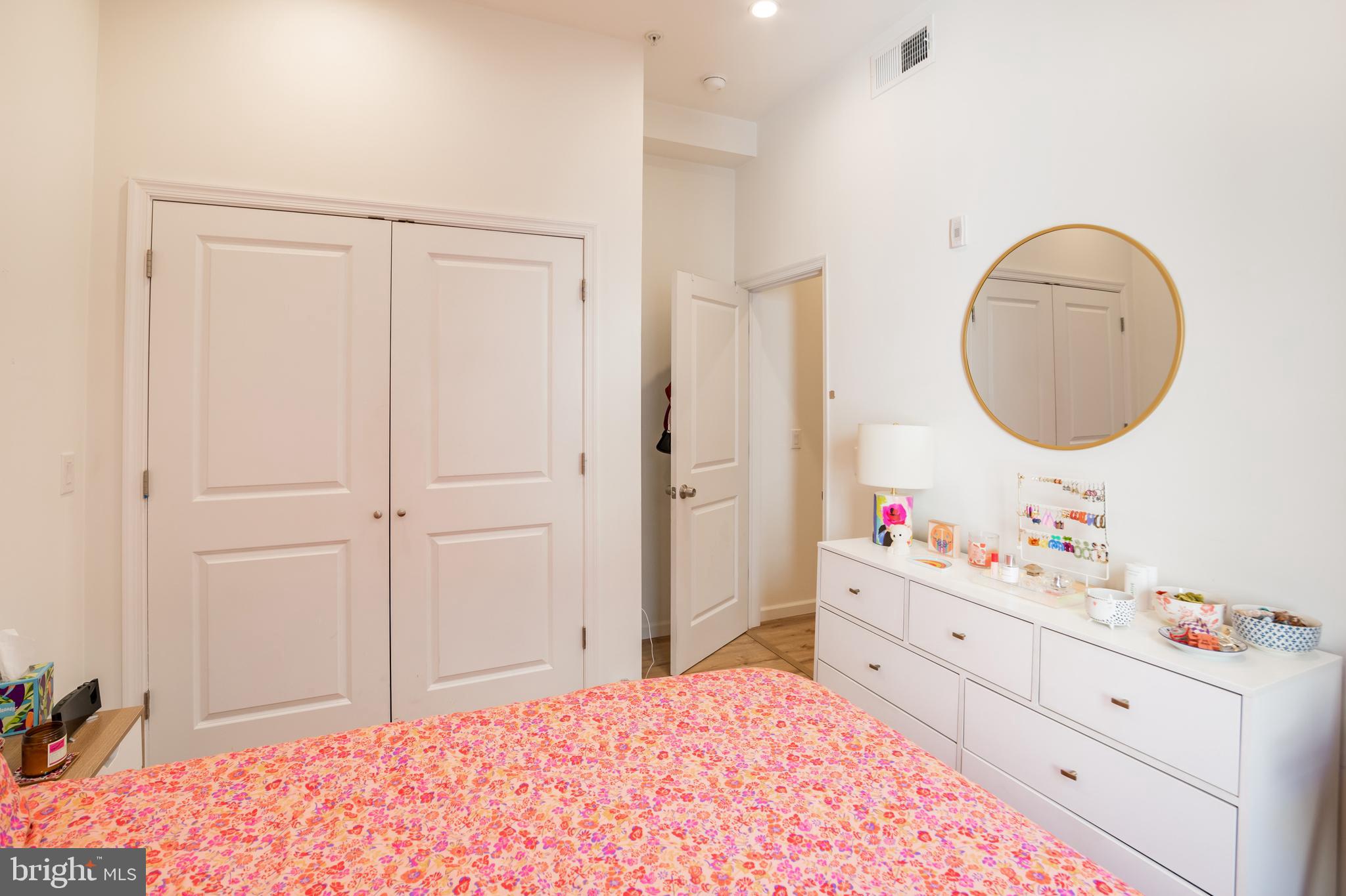 QUEEN VILLAGE - Residential Lease