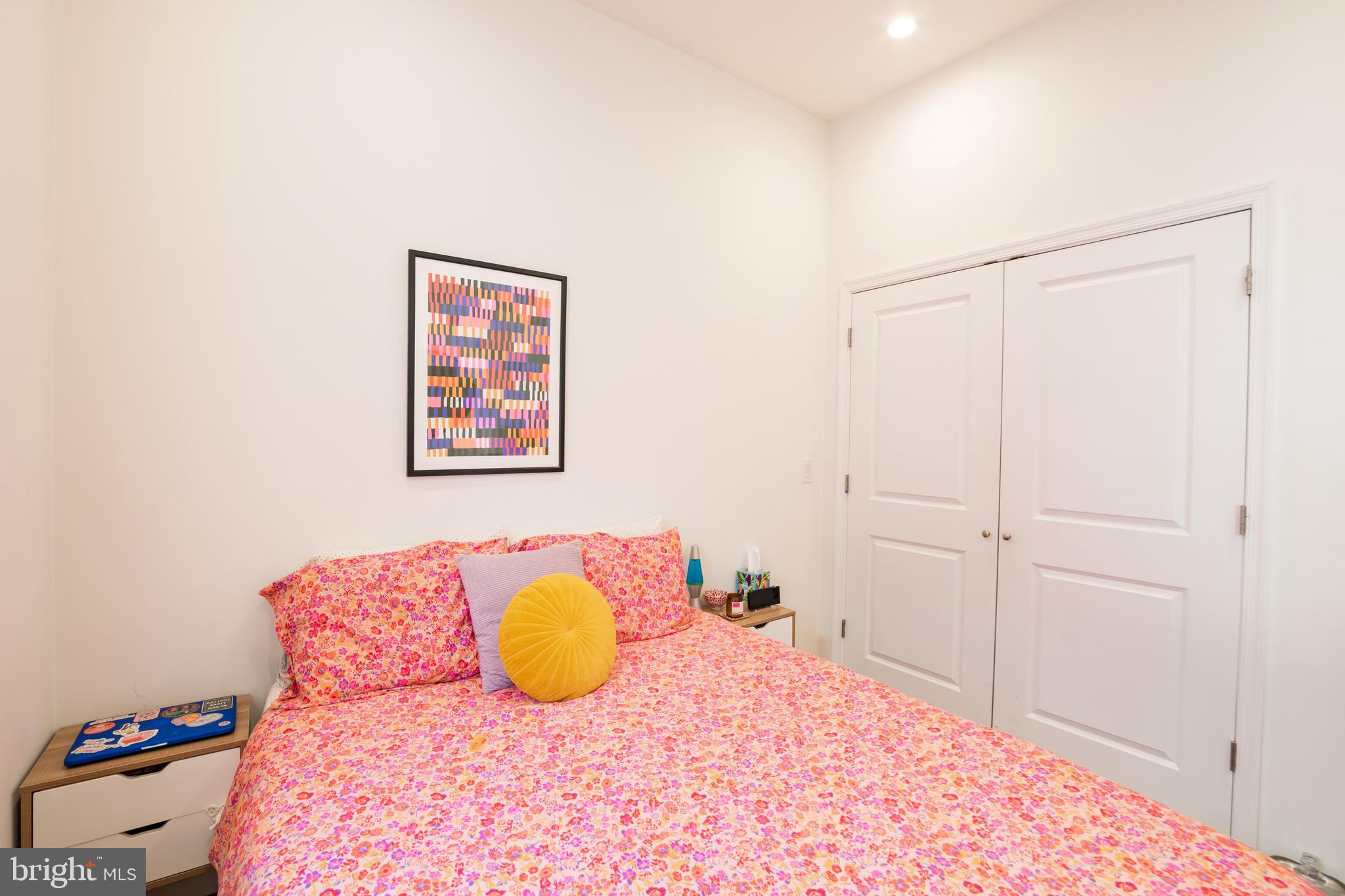 QUEEN VILLAGE - Residential Lease