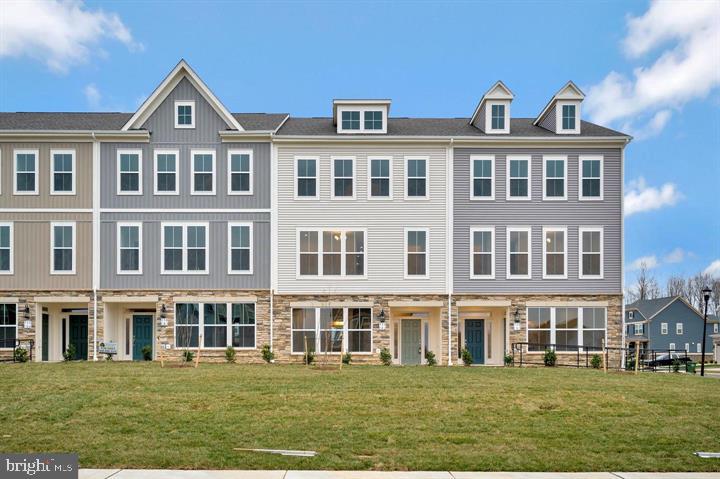 255 ASPEN ROAD 104