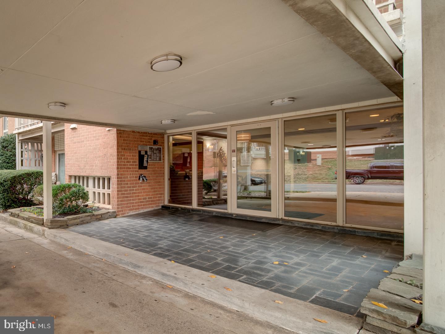 5250 VALLEY FORGE DRIVE 315