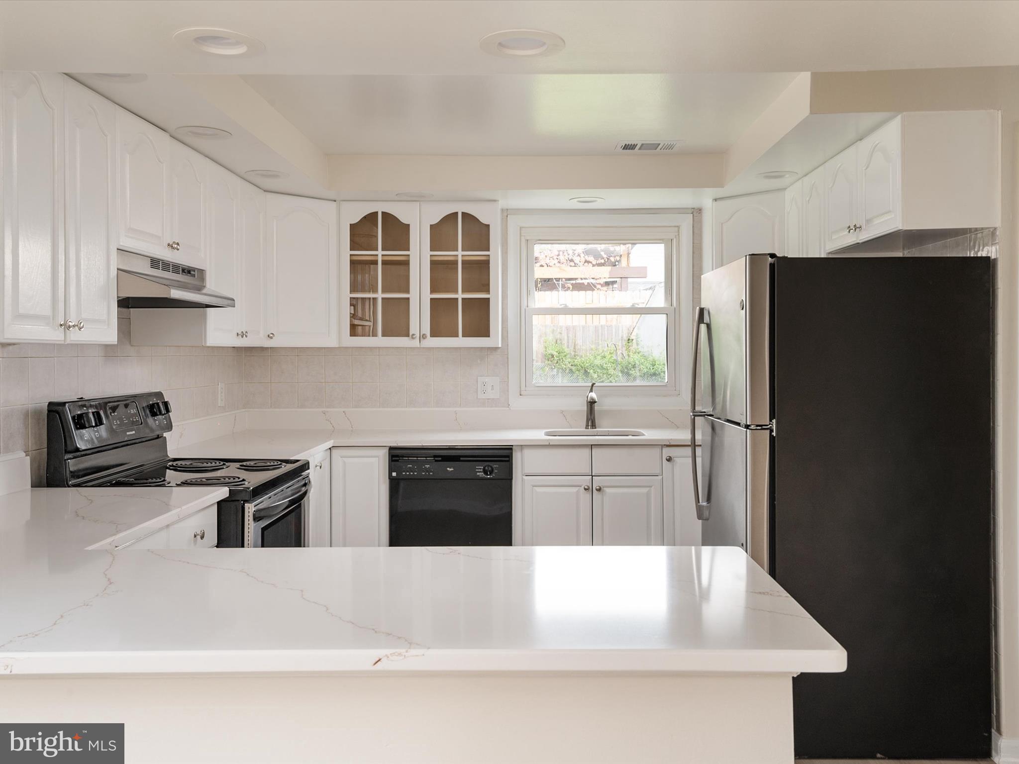 MAPLE RIDGE - Residential