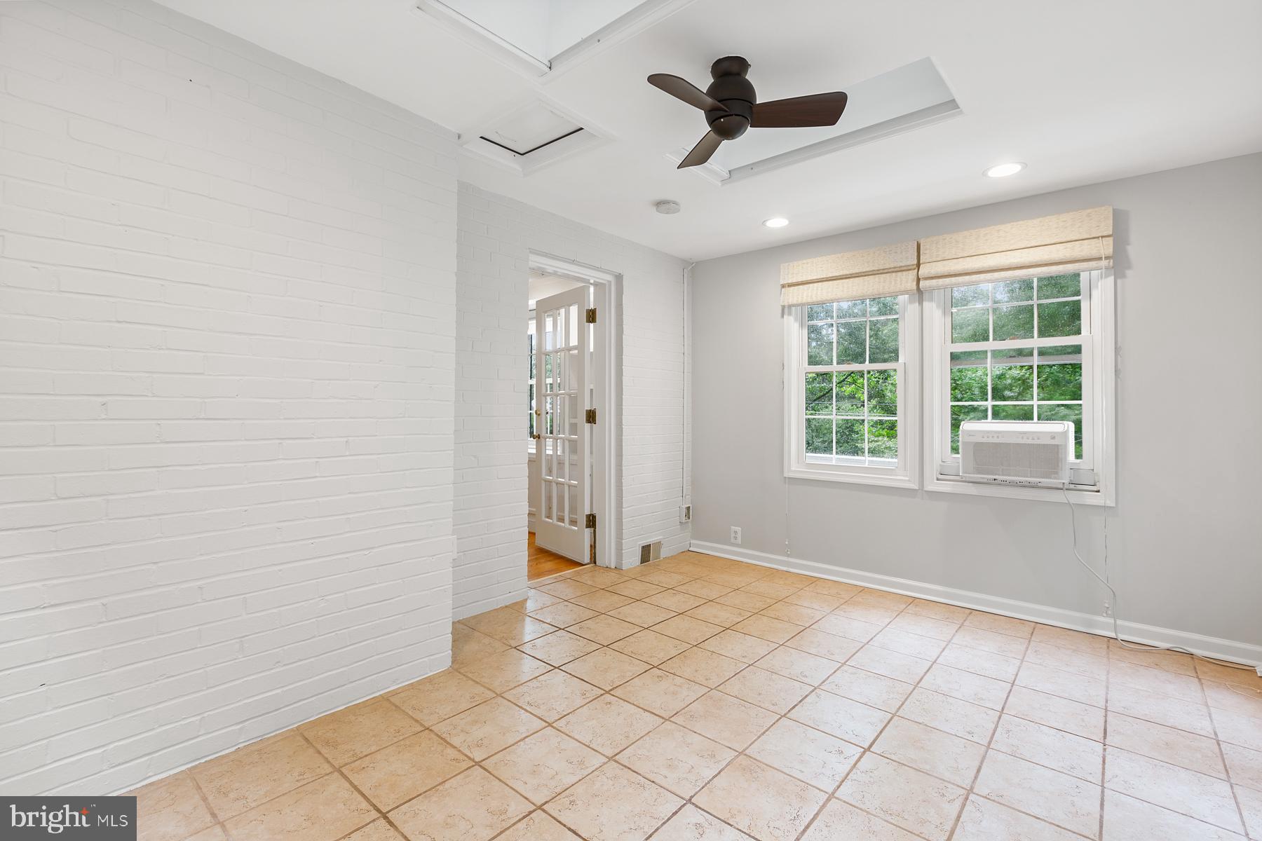 SLIGO PARK HILLS - Residential