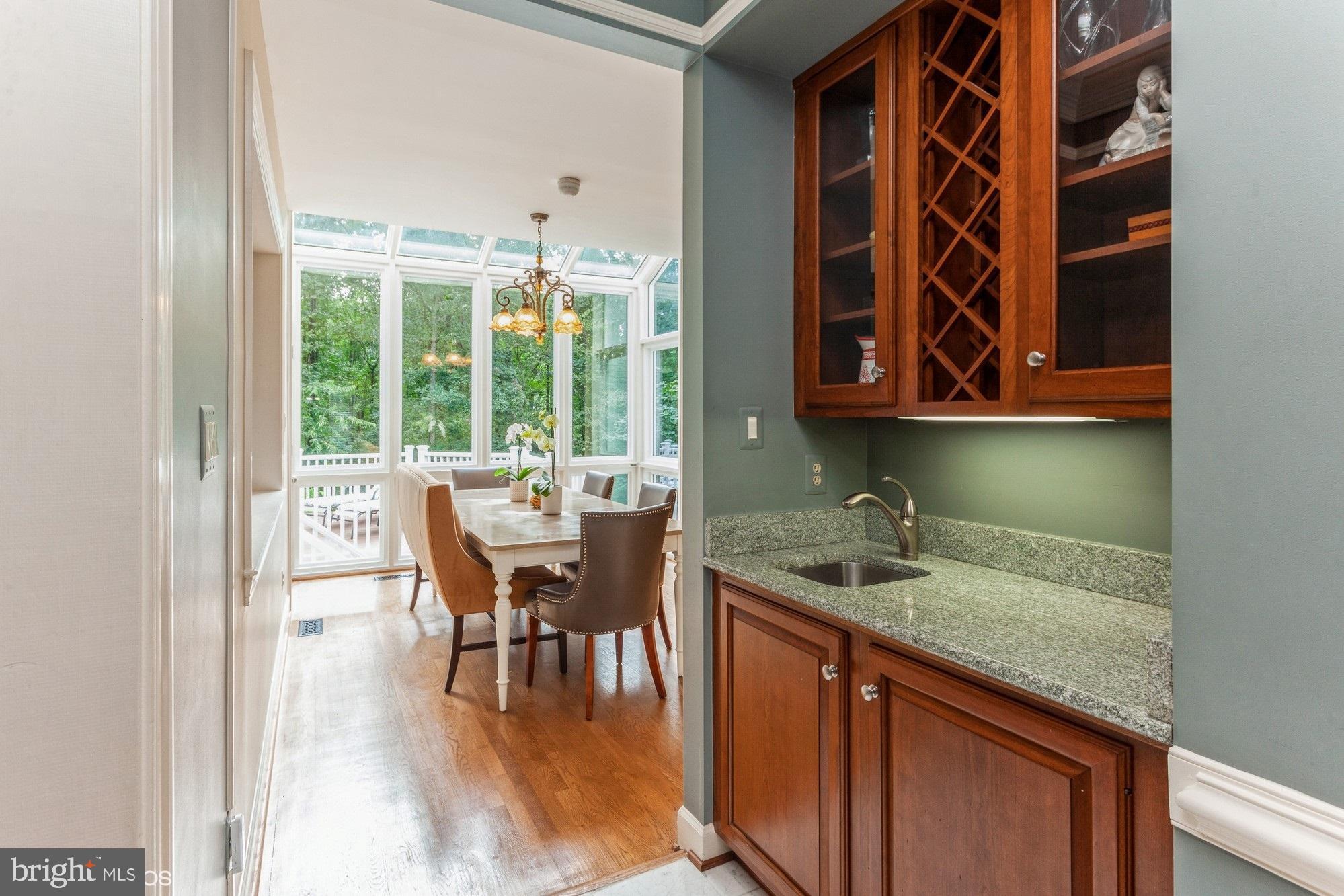 LAKE POTOMAC - Residential