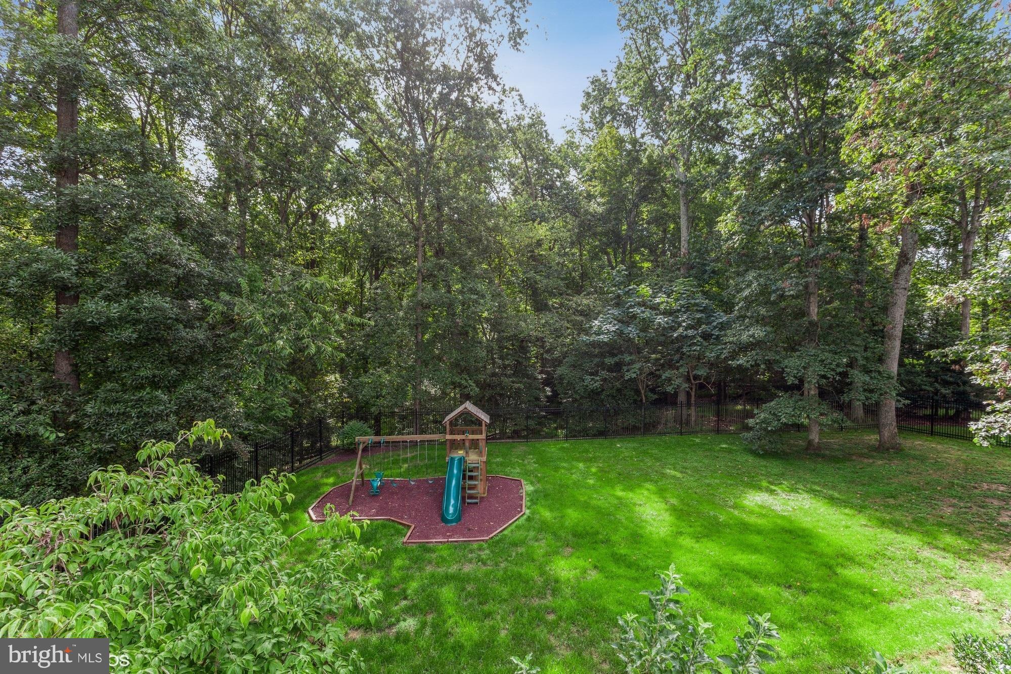 LAKE POTOMAC - Residential