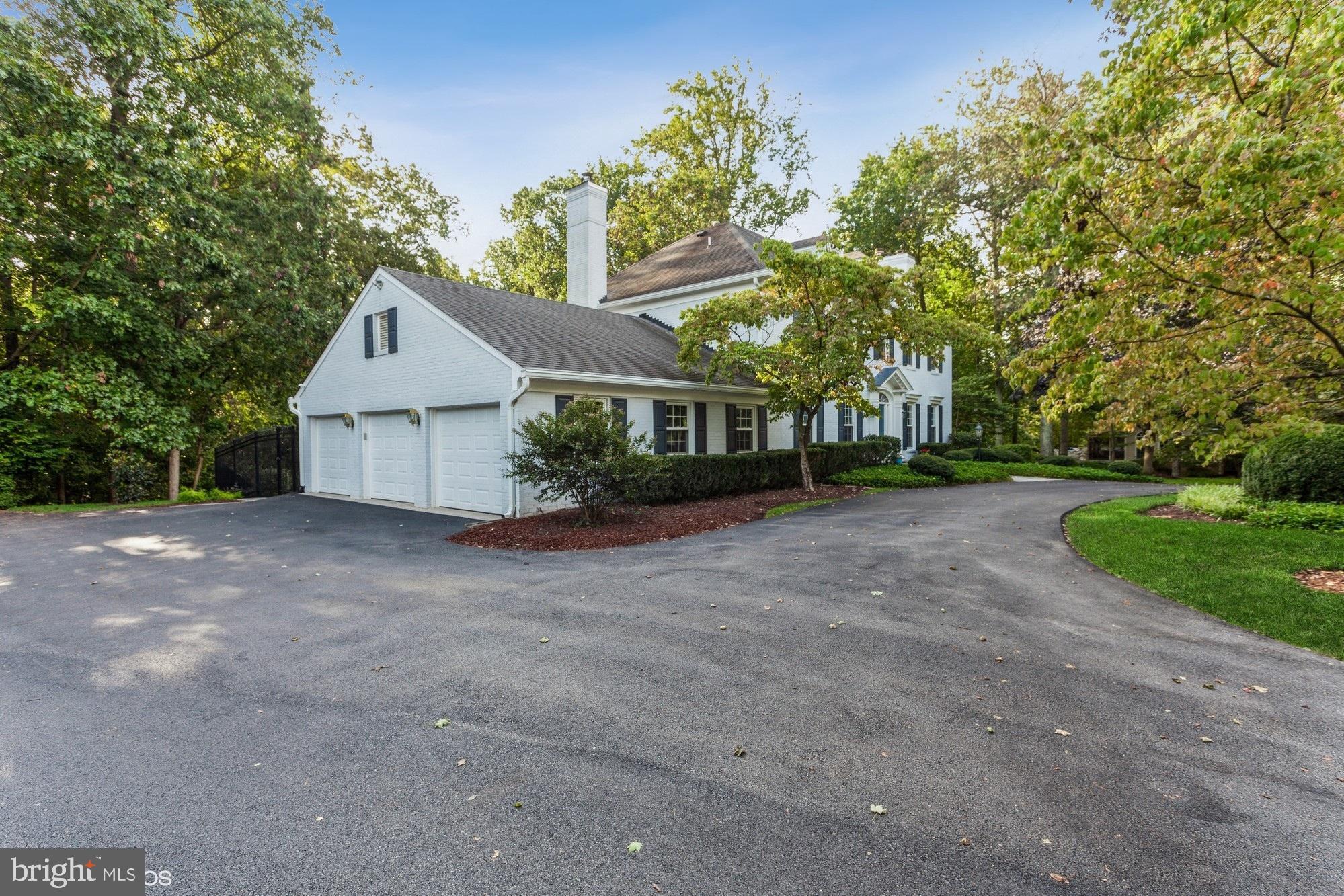 LAKE POTOMAC - Residential