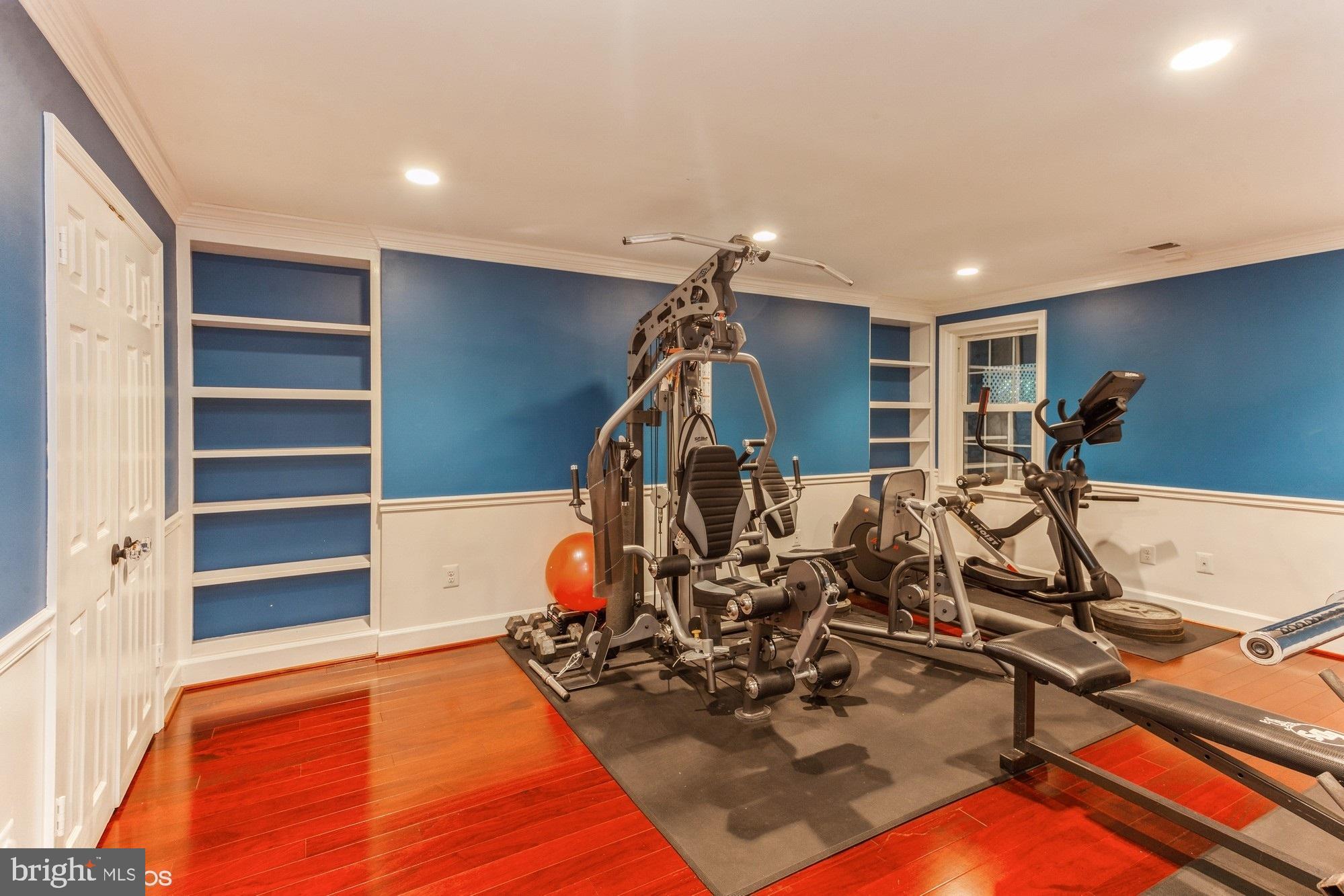 LAKE POTOMAC - Residential