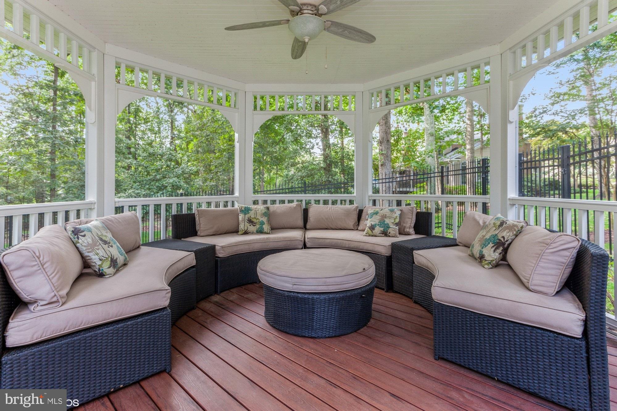 LAKE POTOMAC - Residential