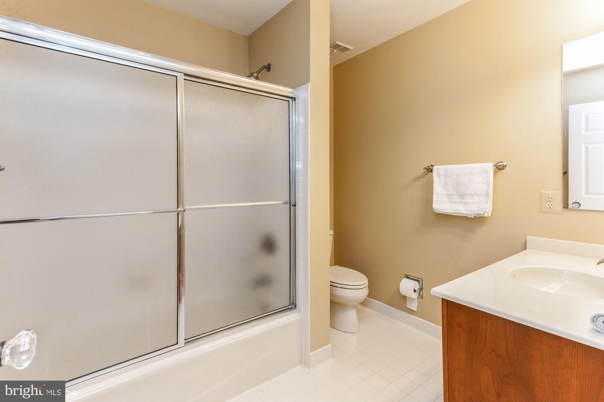 LAKE POTOMAC - Residential