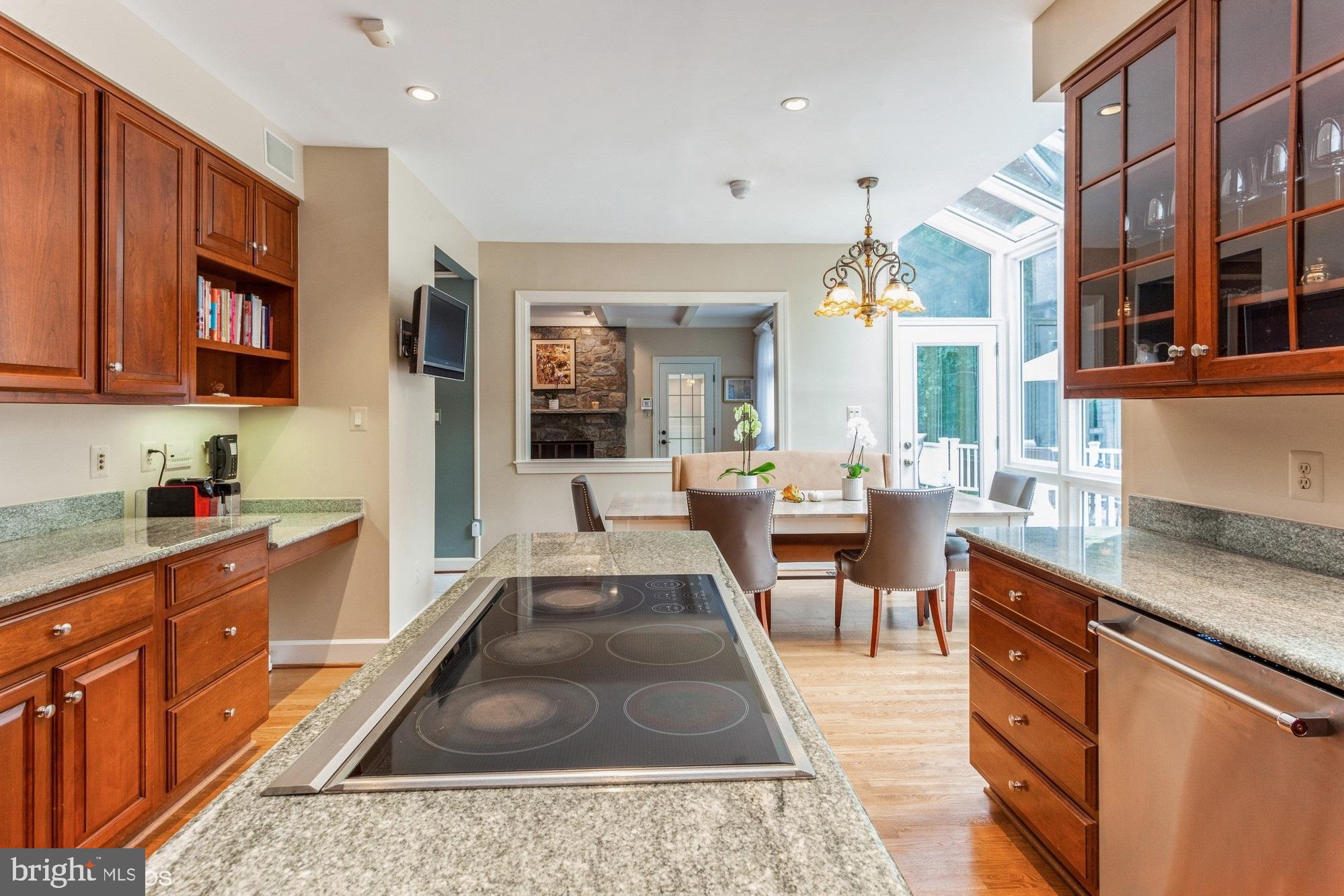 LAKE POTOMAC - Residential