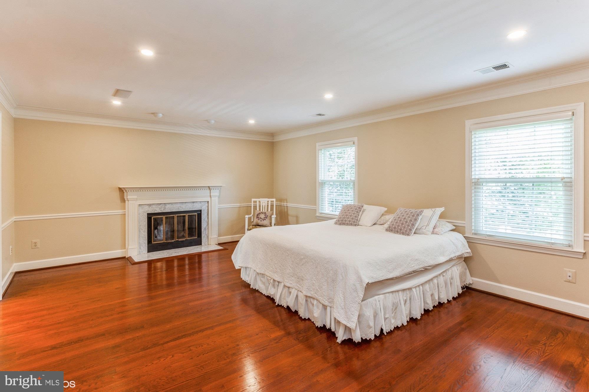 LAKE POTOMAC - Residential