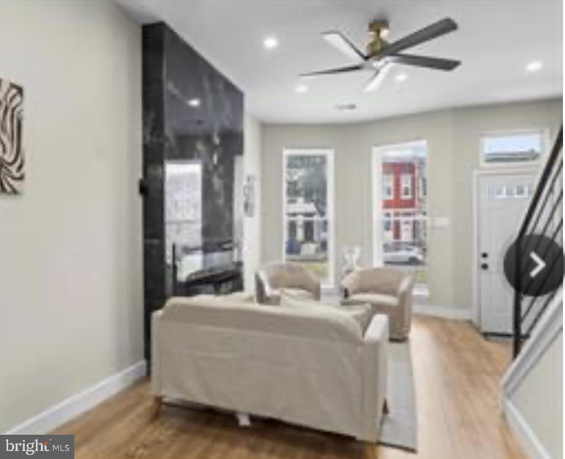 2022 N FULTON AVENUE