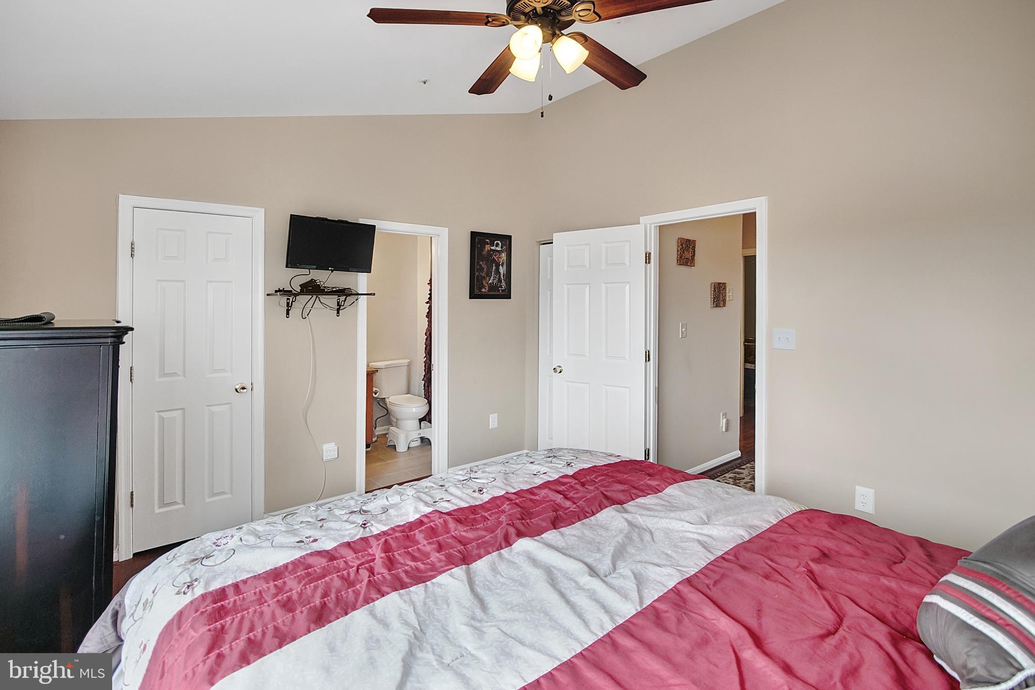 PENNSYLVANIA CROSSING - Residential