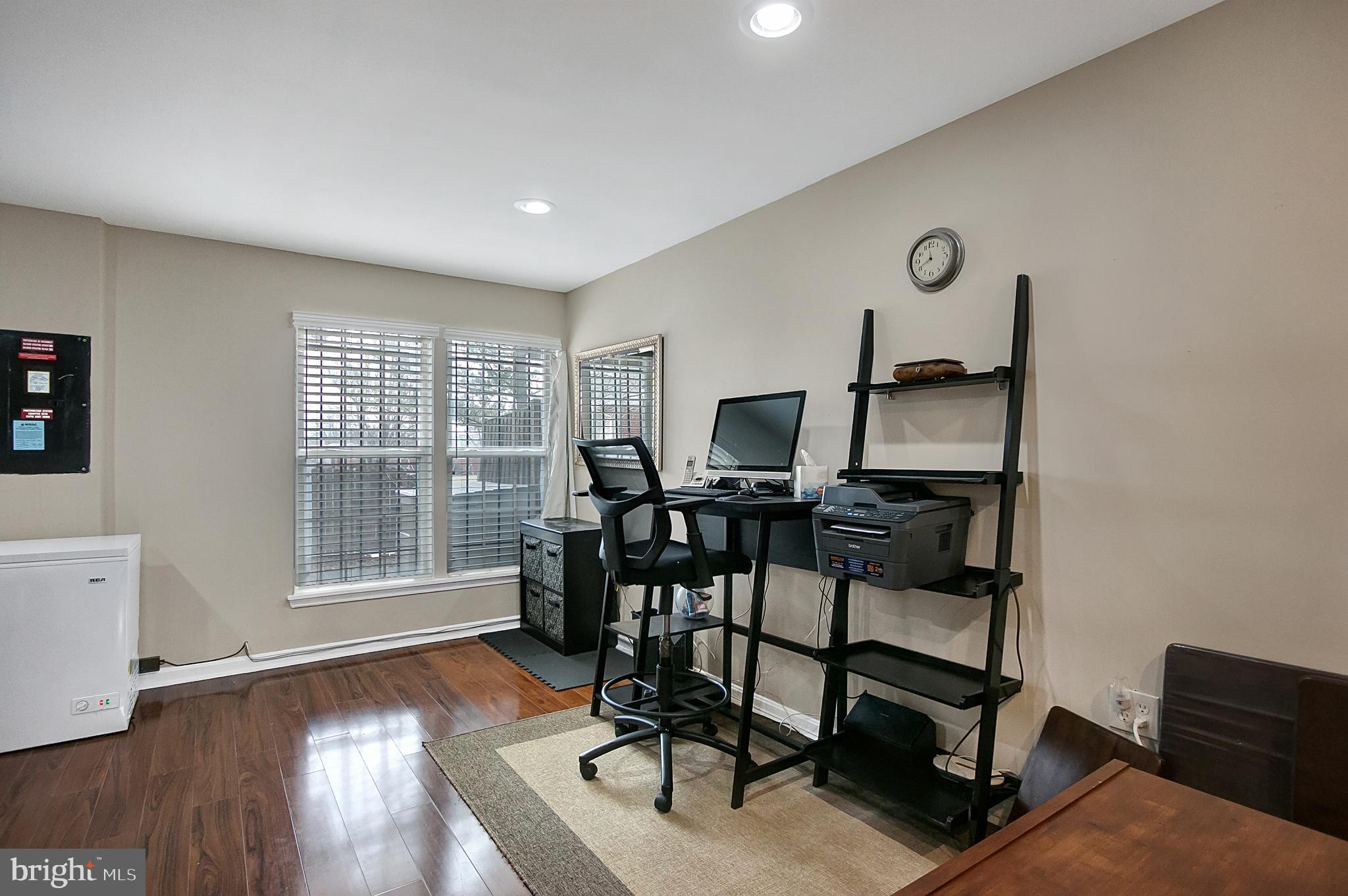 PENNSYLVANIA CROSSING - Residential