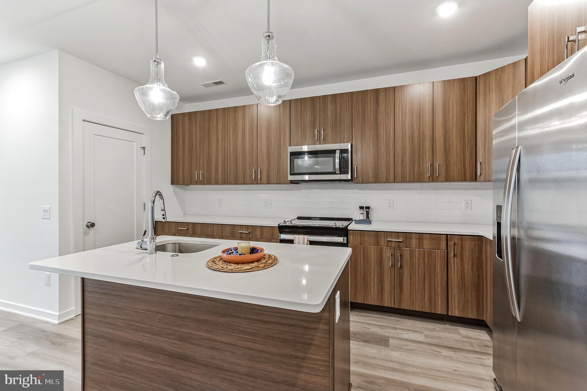 ROXBOROUGH - Residential Lease