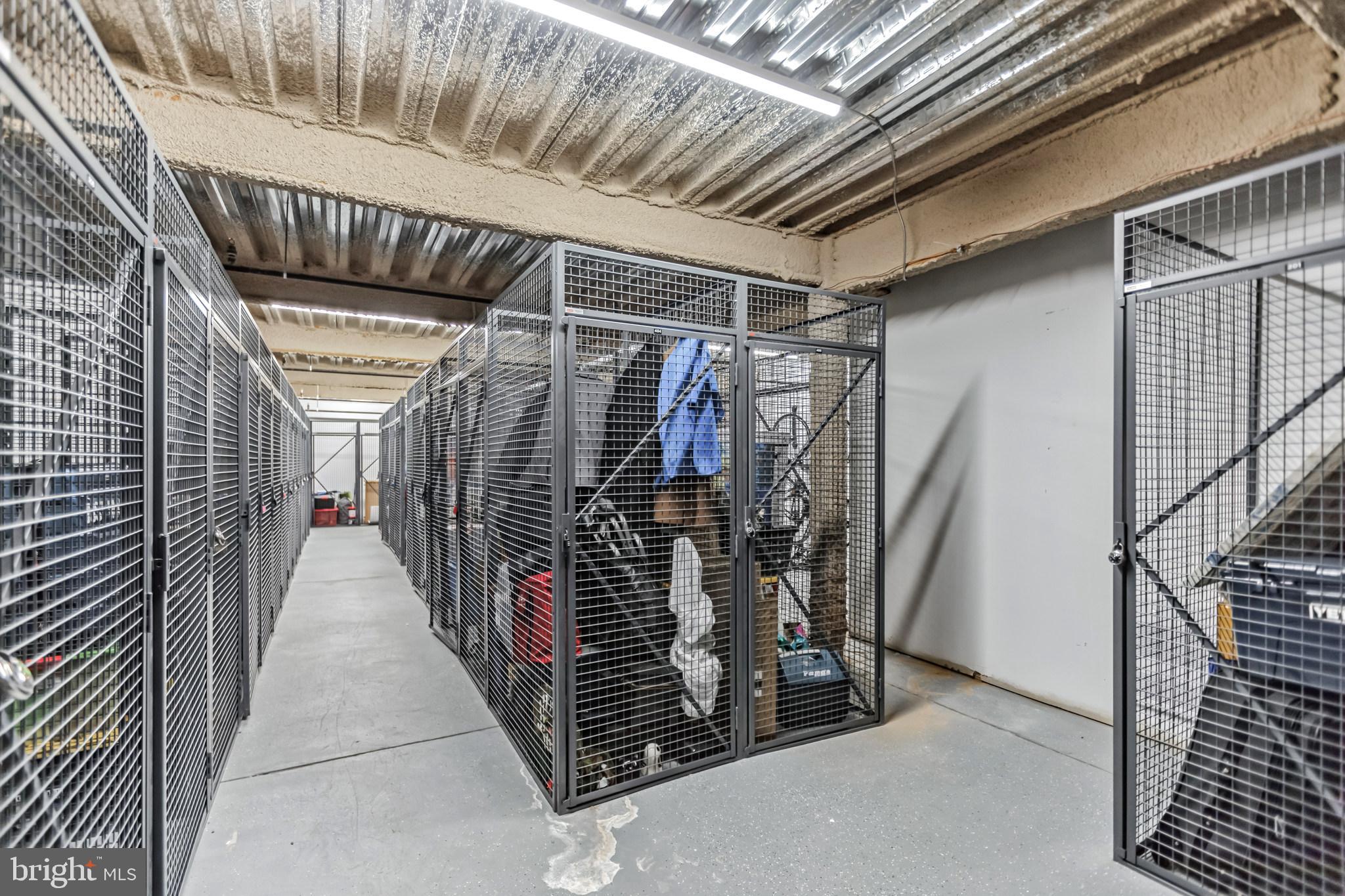 ROXBOROUGH - Residential Lease