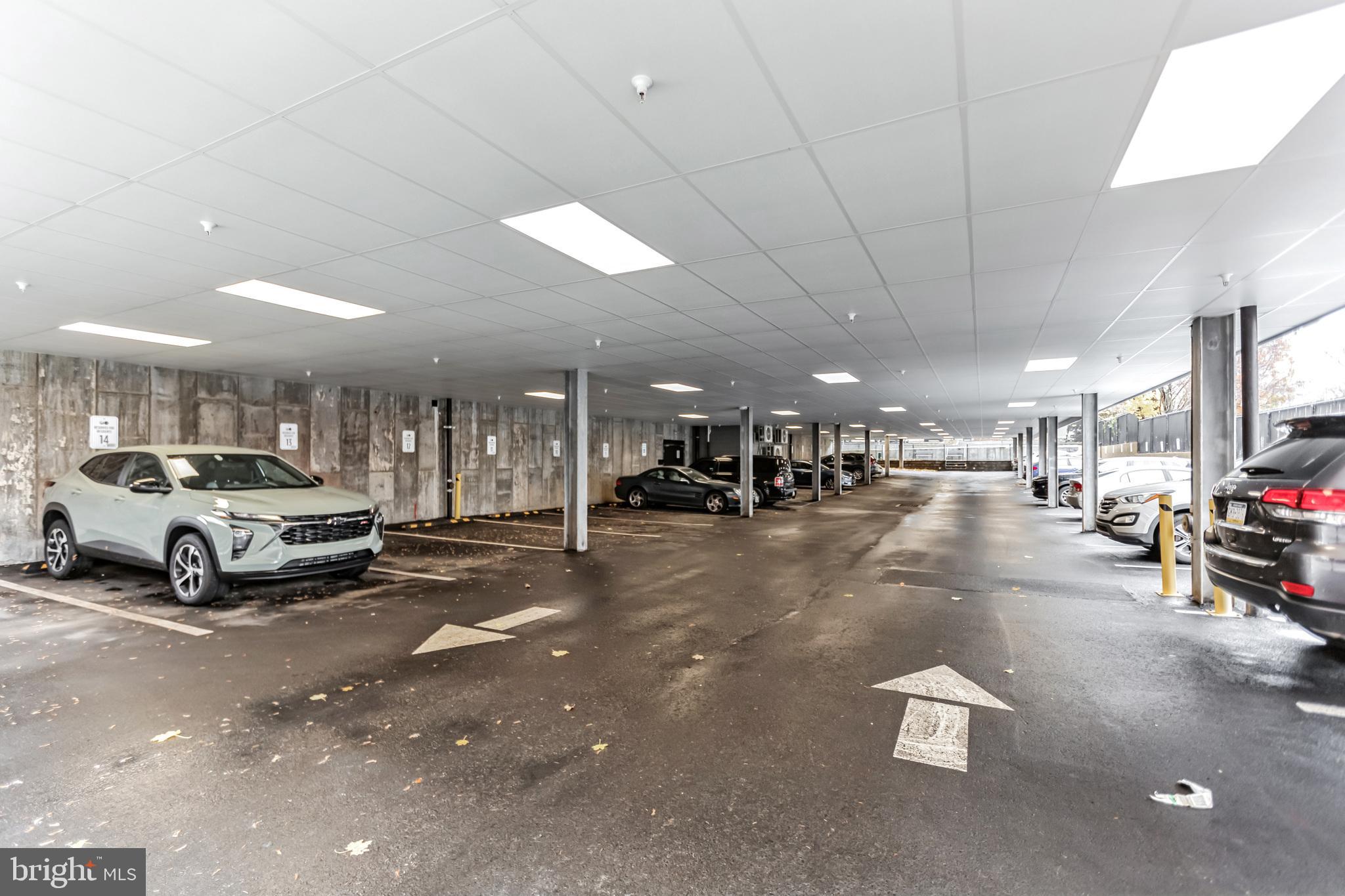 ROXBOROUGH - Residential Lease