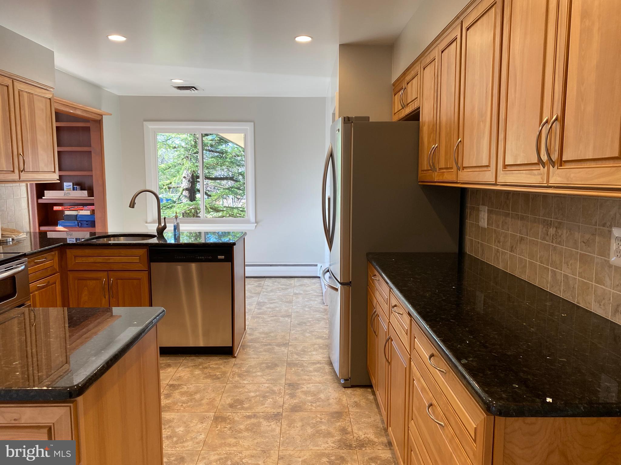 GREENCASTLE MANOR - Residential Lease