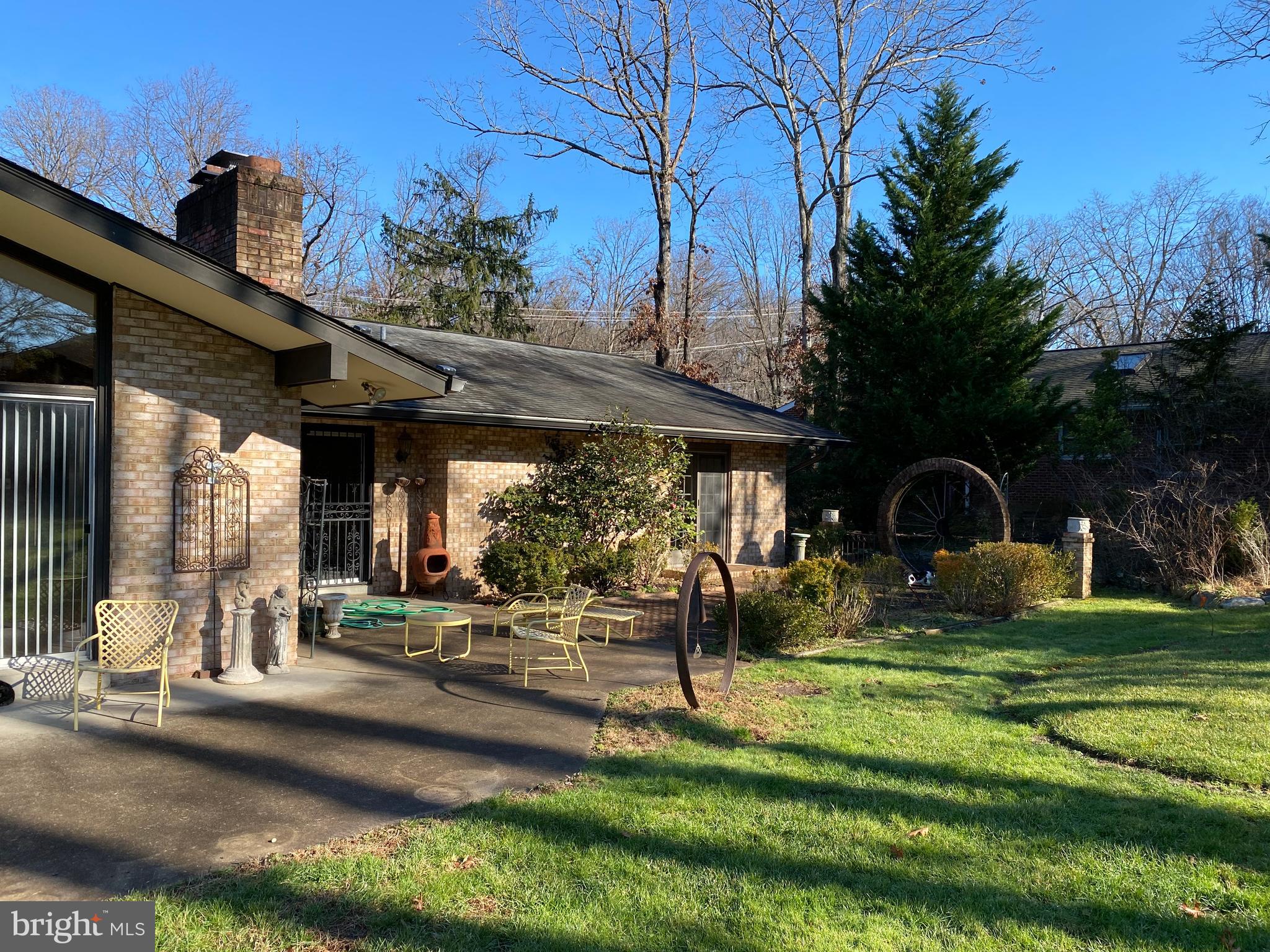 GREENCASTLE MANOR - Residential Lease