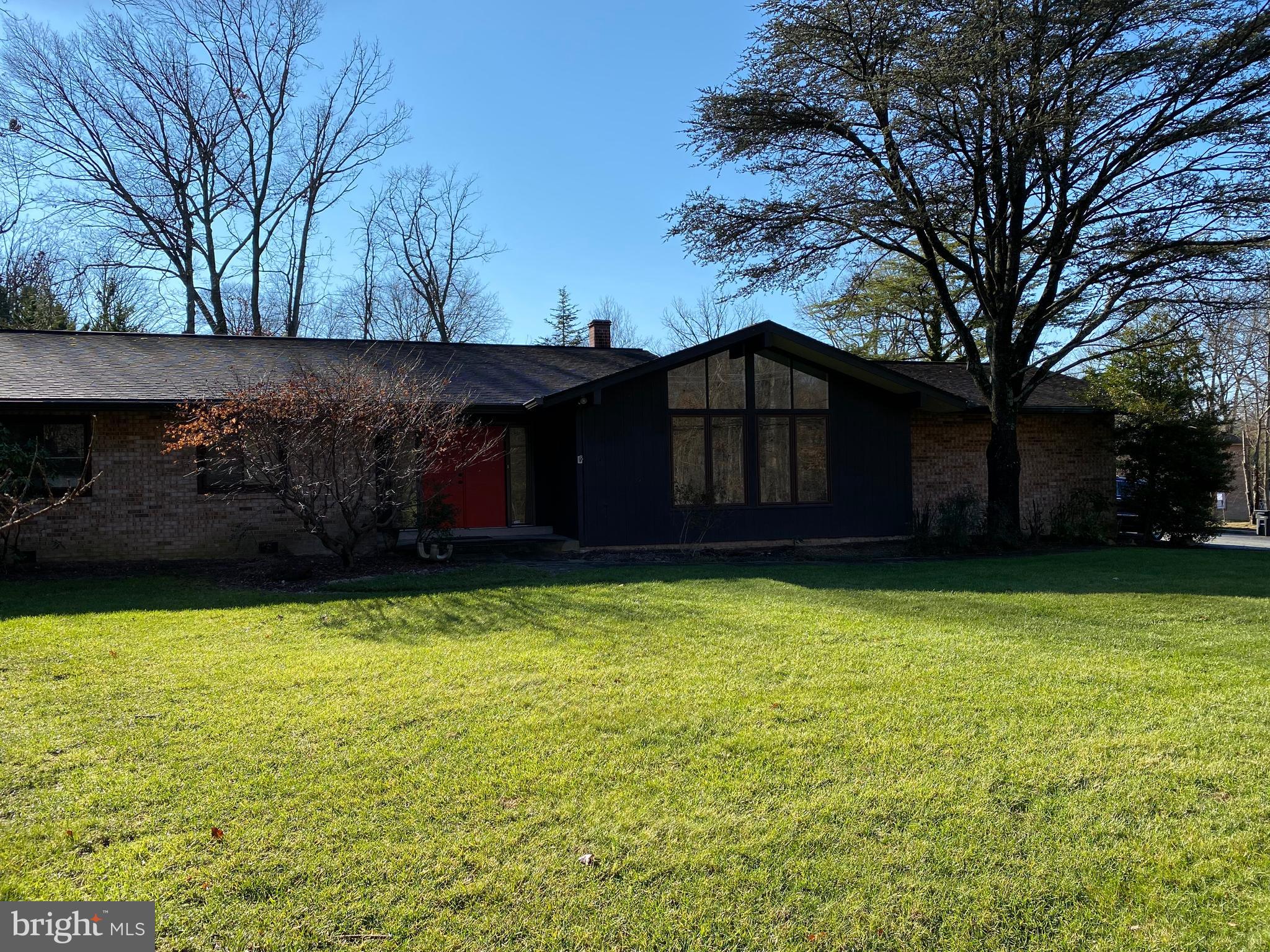 GREENCASTLE MANOR - Residential Lease