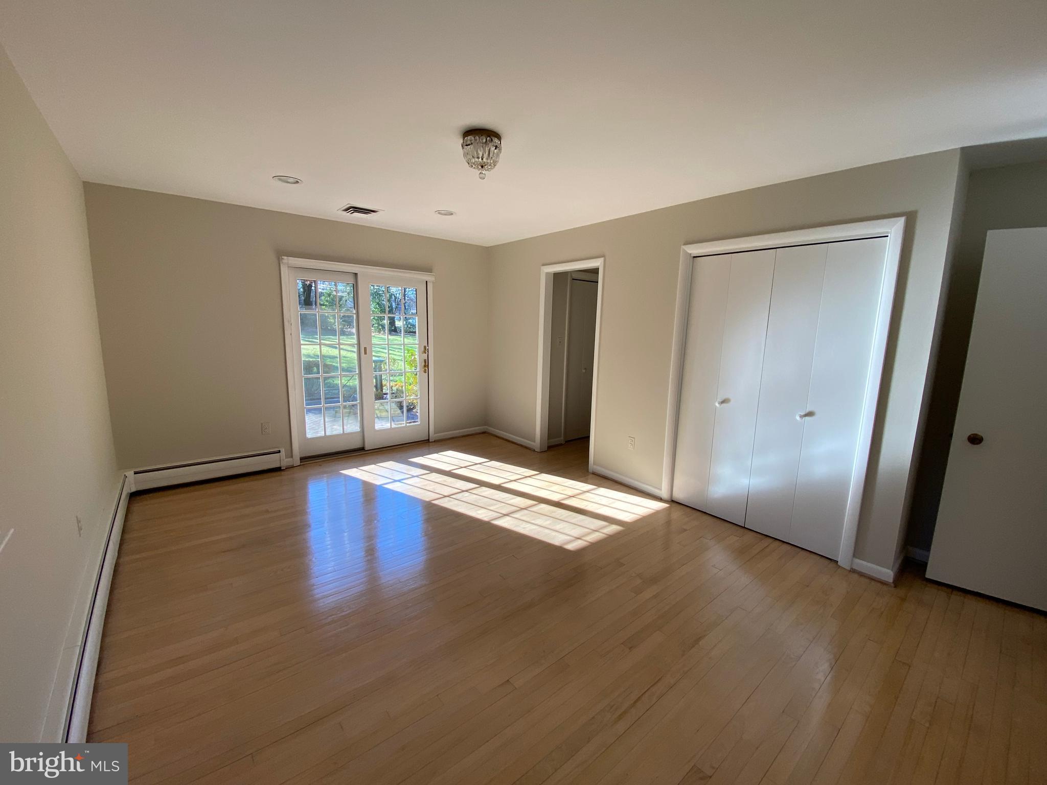 GREENCASTLE MANOR - Residential Lease