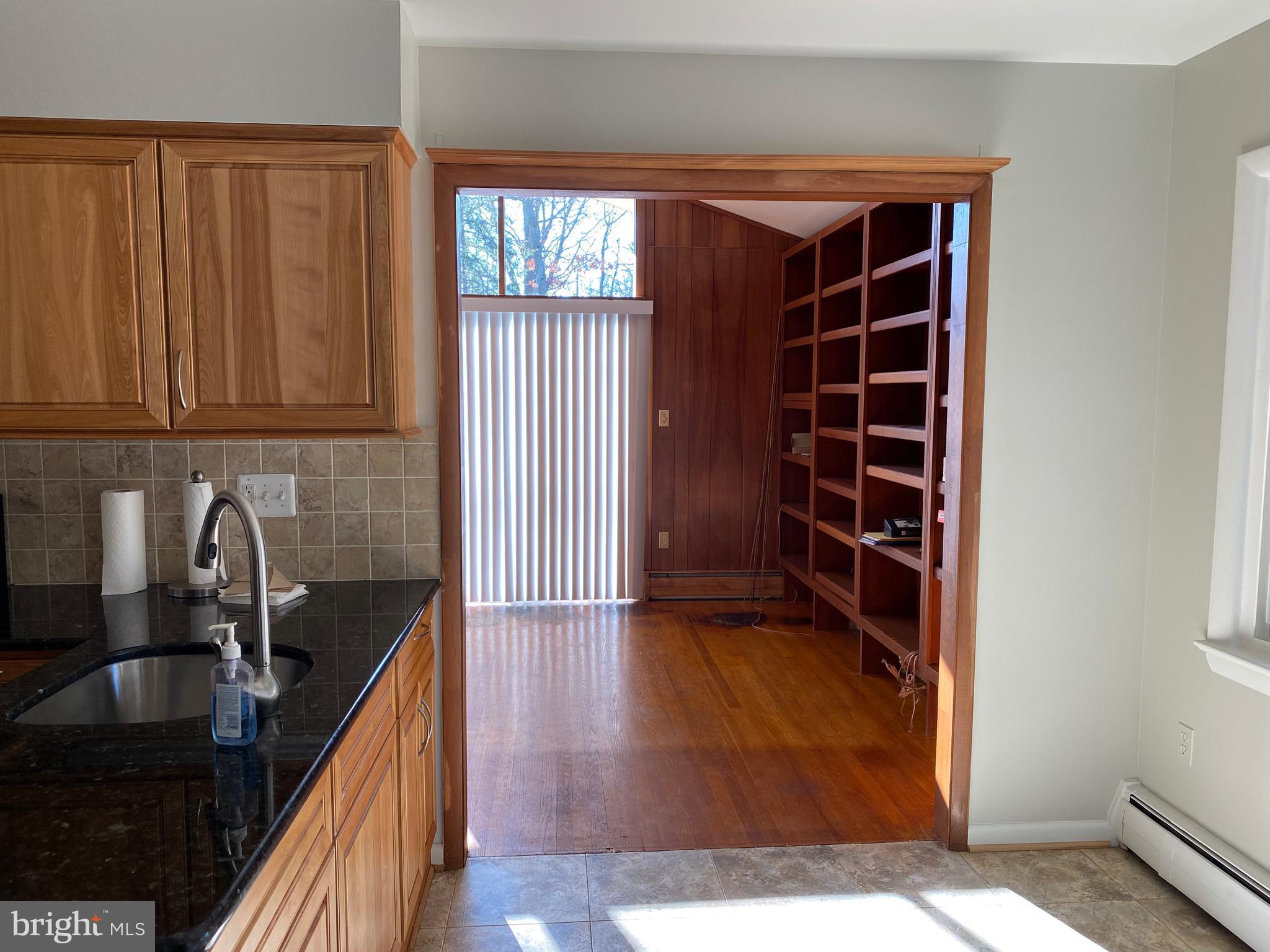 GREENCASTLE MANOR - Residential Lease