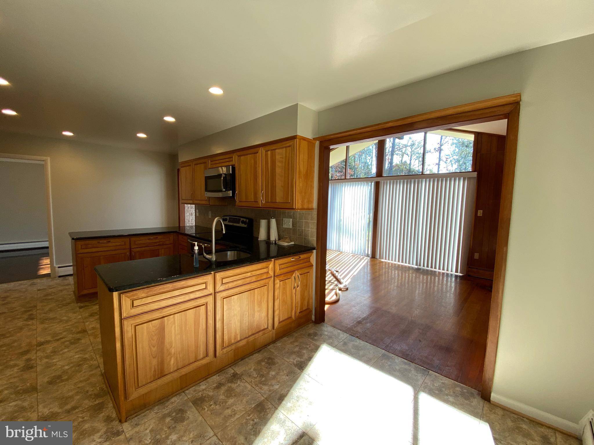 GREENCASTLE MANOR - Residential Lease