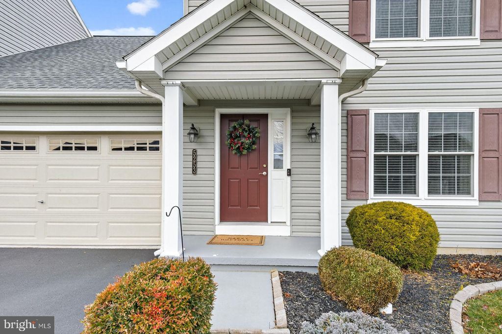 Photo of 5253 Summerfield Drive, MOUNT JOY, PA 17552 (MLS # PALA2081444)