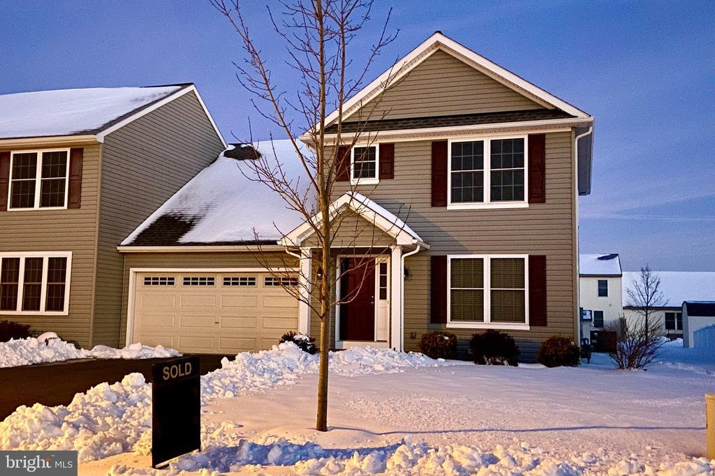 Photo of 5253 Summerfield Drive, MOUNT JOY, PA 17552 (MLS # PALA2081444)