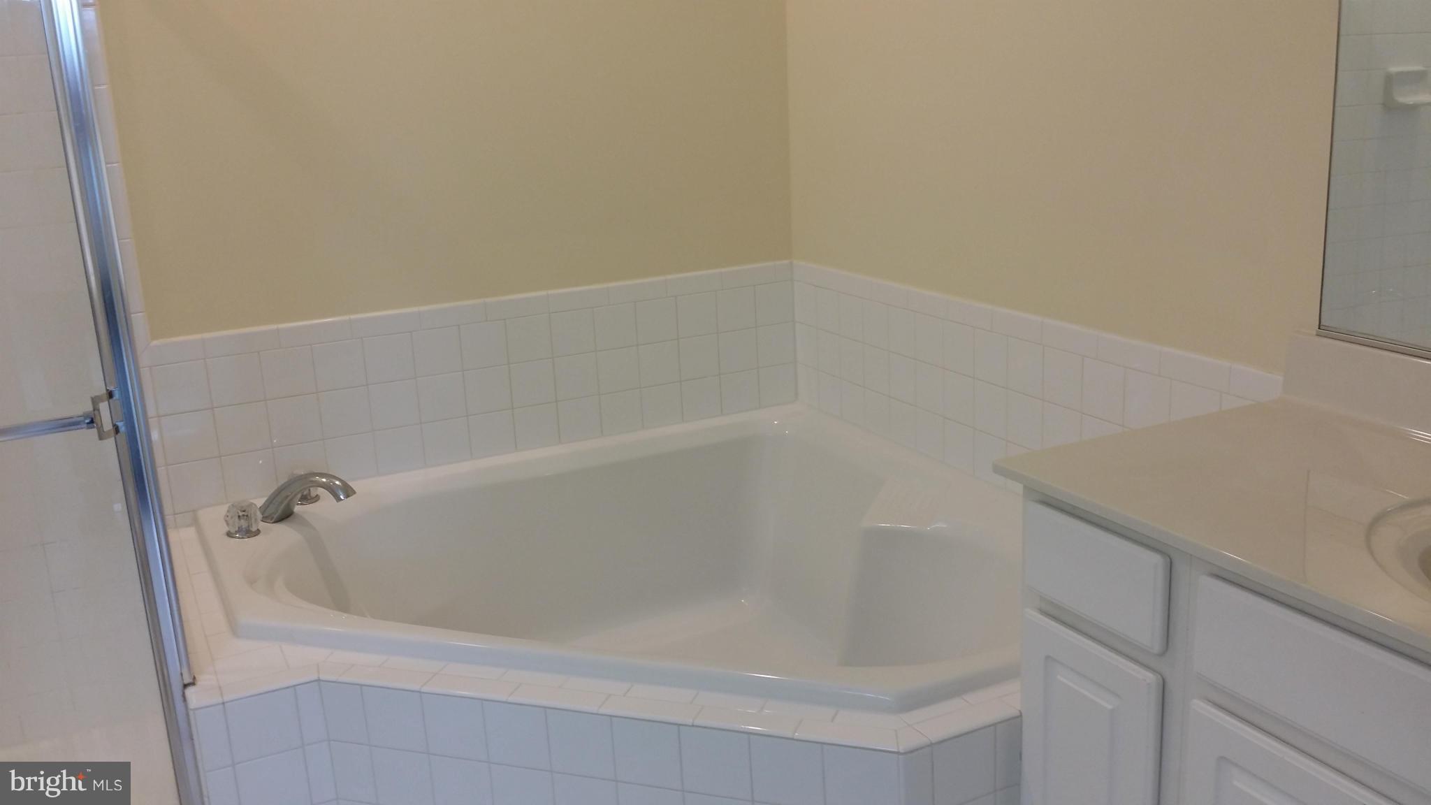 AVERY PARK - Residential