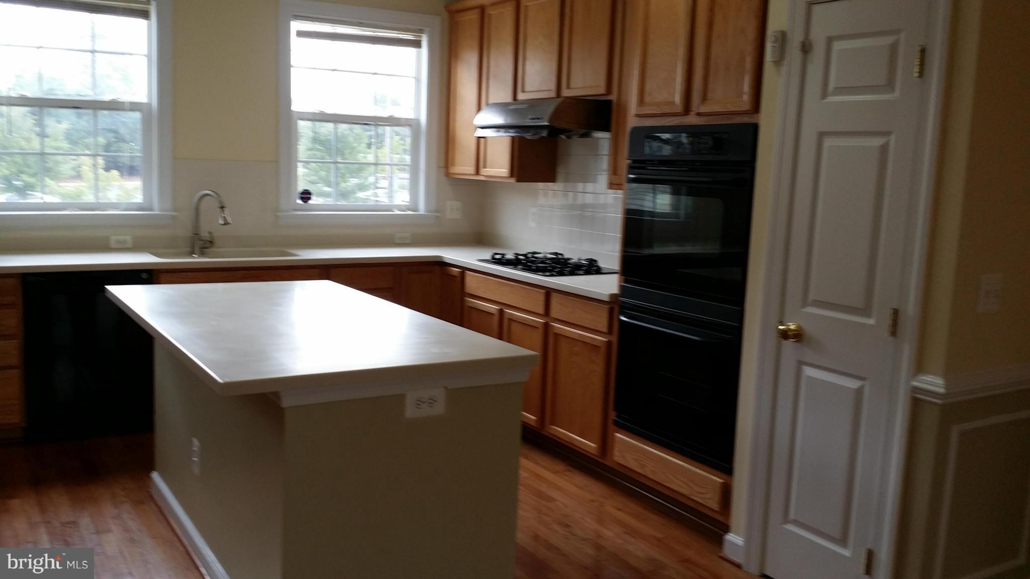 AVERY PARK - Residential