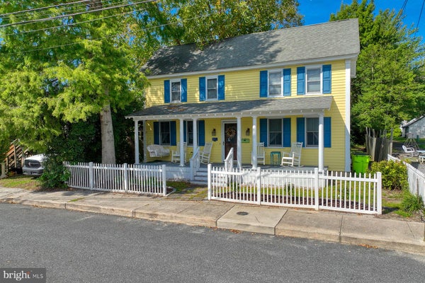 124 BROAD ST, MILTON, DE 19968 - Image cec071fc20f6ff00c0638da8d9d3ca4b/1685030588
