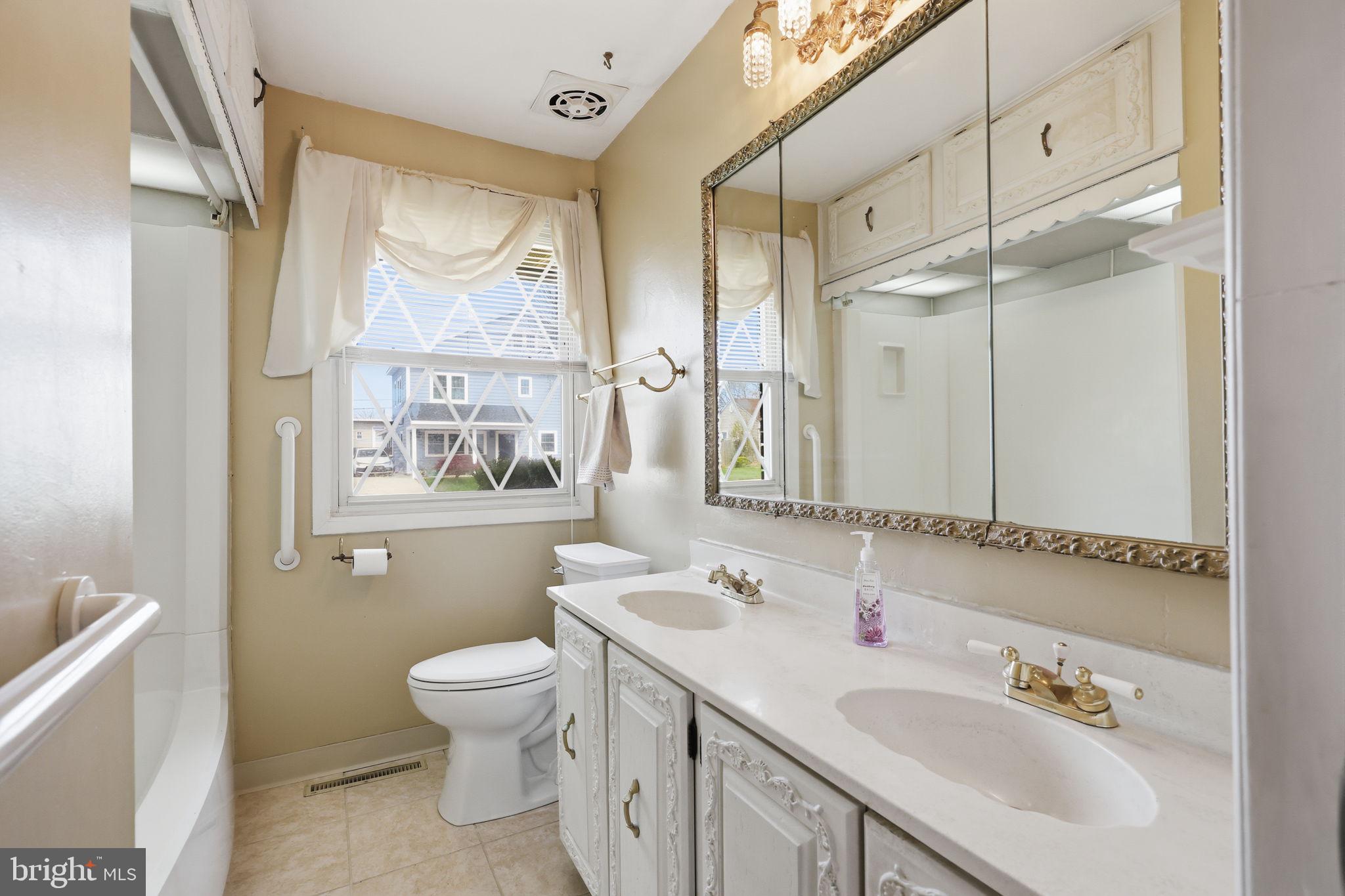 NOTTINGHAM VIL - Residential