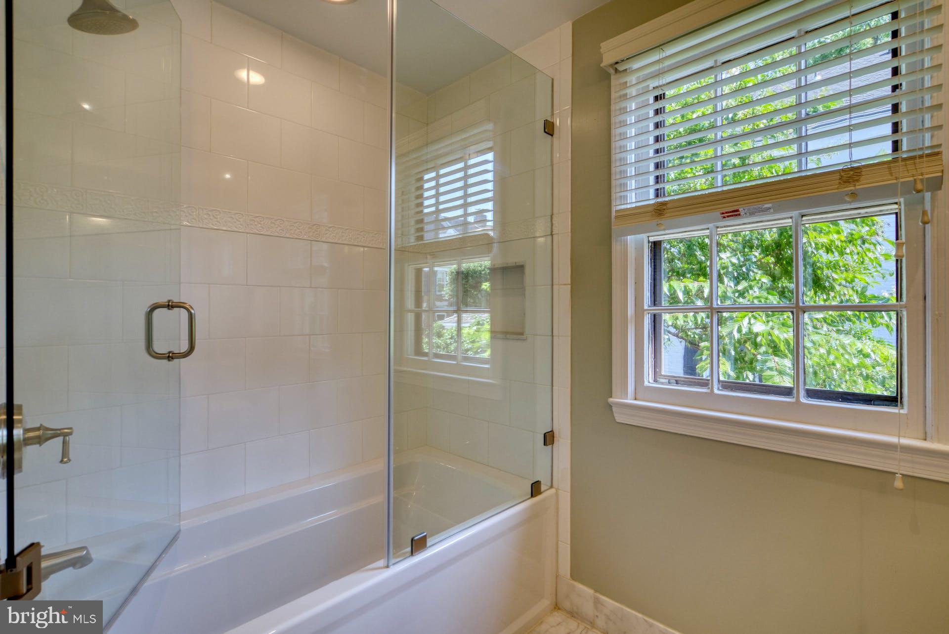 OLD TOWN ALEXANDRIA - Residential