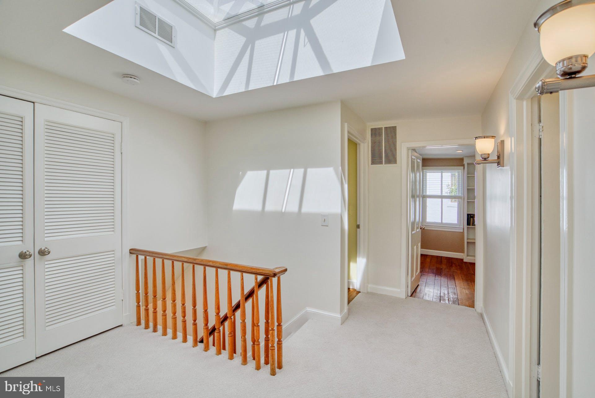 OLD TOWN ALEXANDRIA - Residential