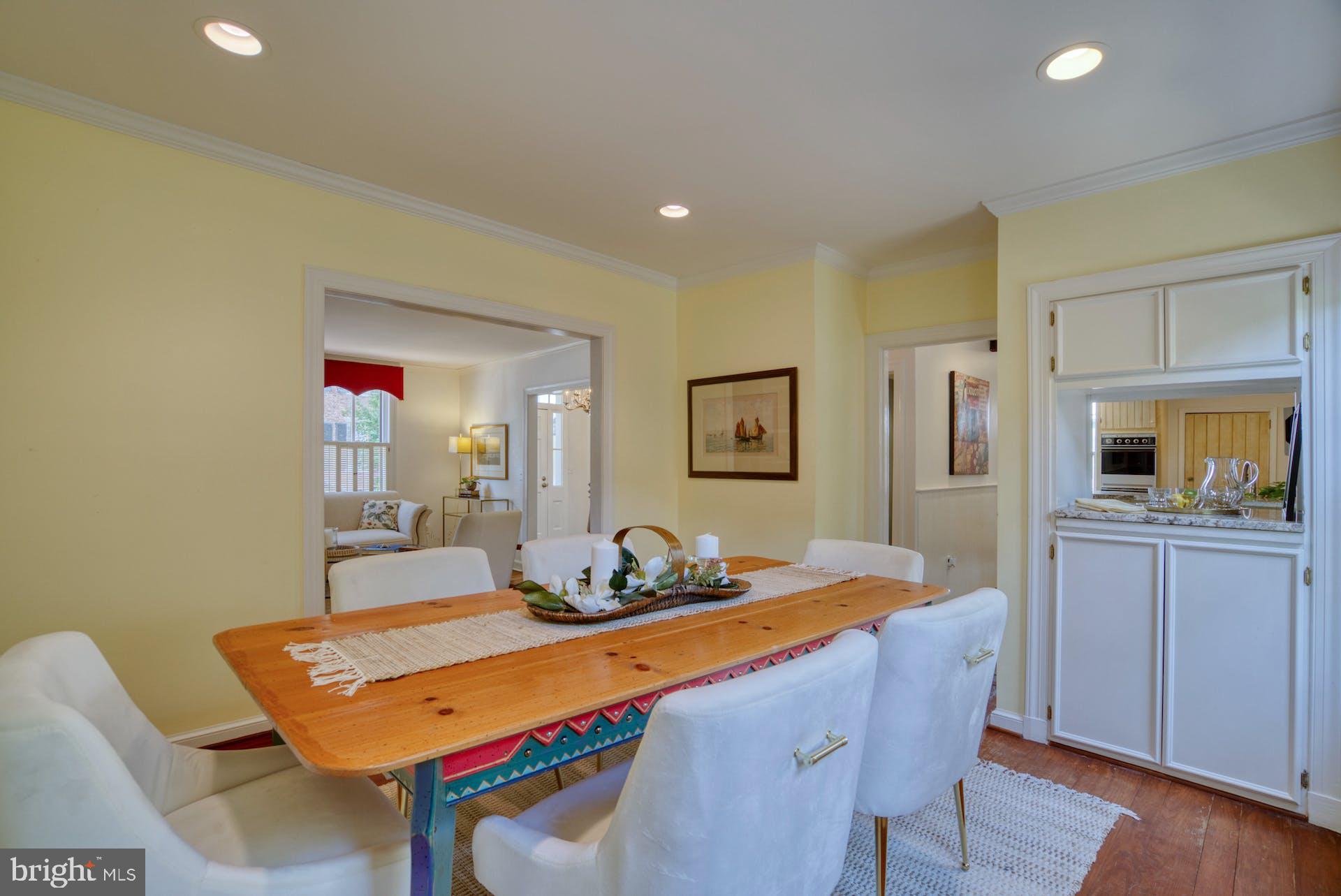 OLD TOWN ALEXANDRIA - Residential