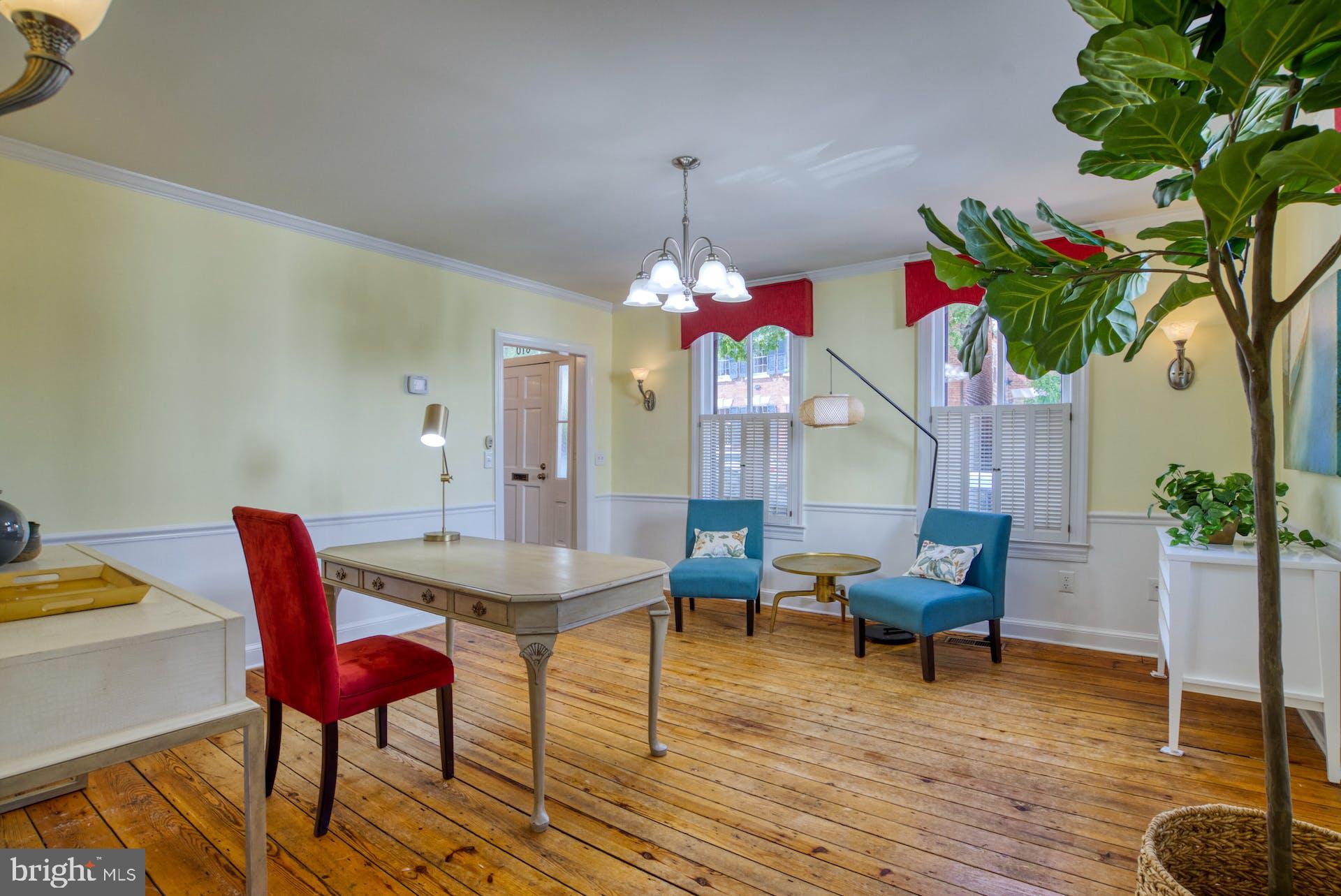 OLD TOWN ALEXANDRIA - Residential