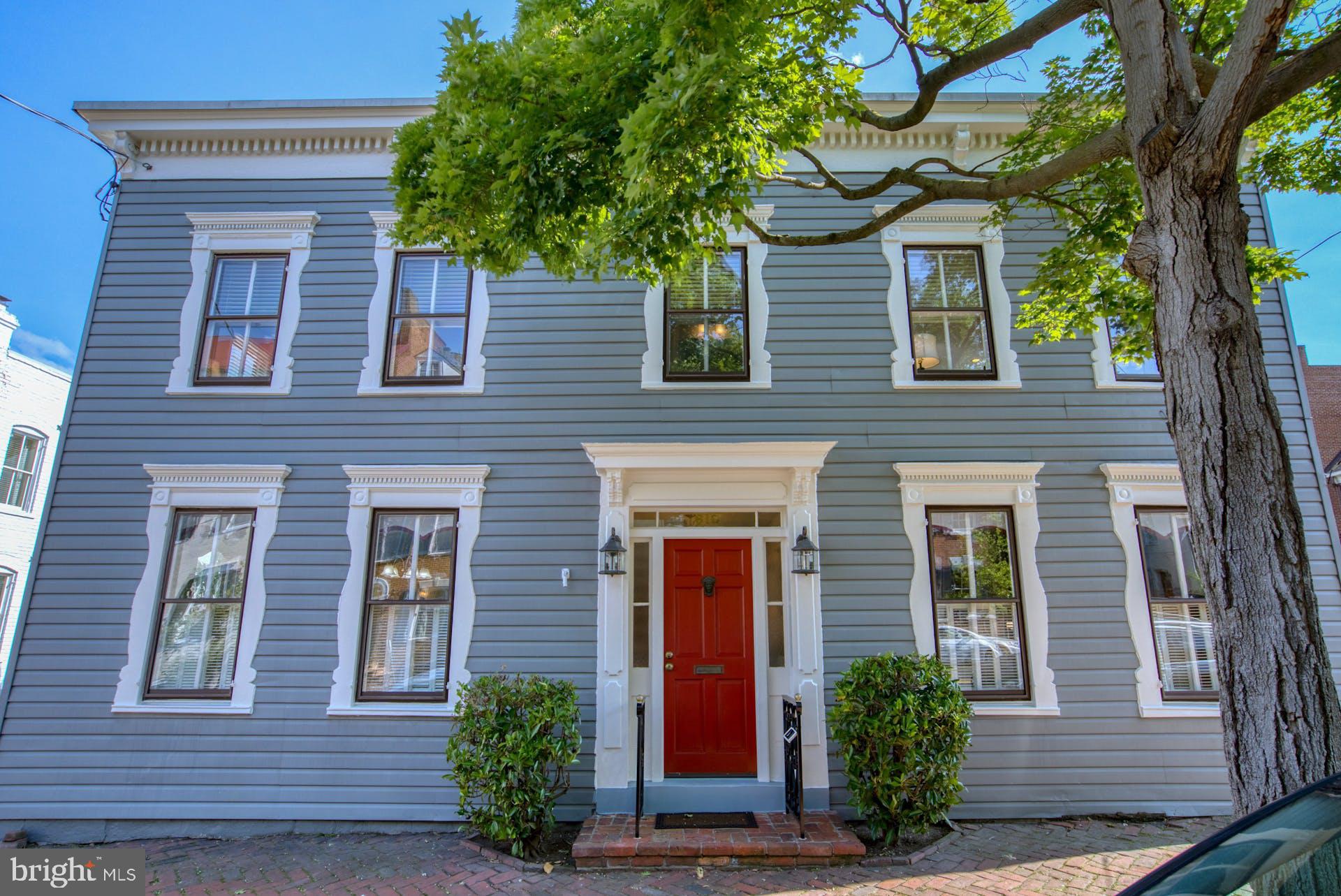 OLD TOWN ALEXANDRIA - Residential