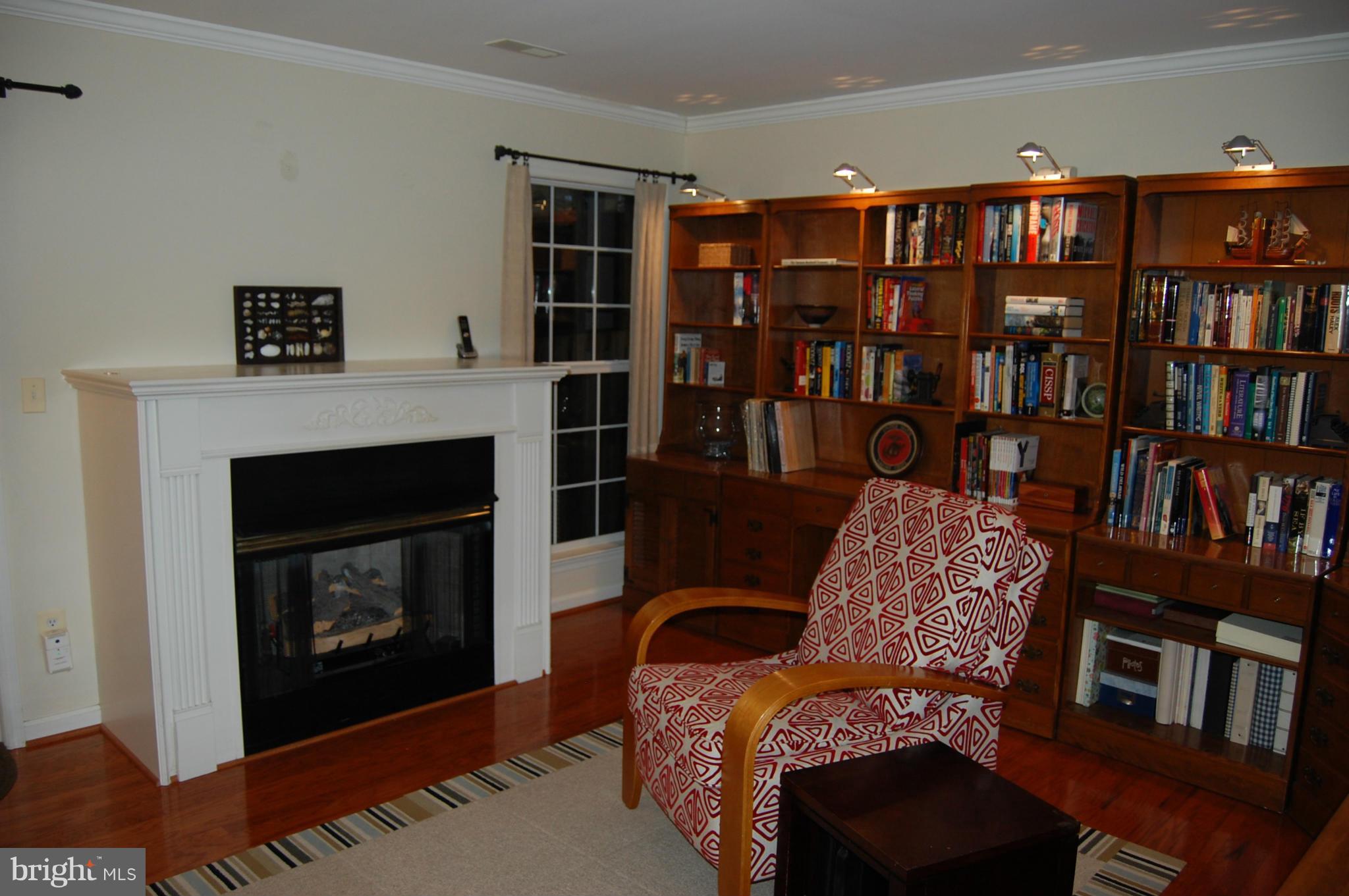 WOODS LANDING - Residential Lease