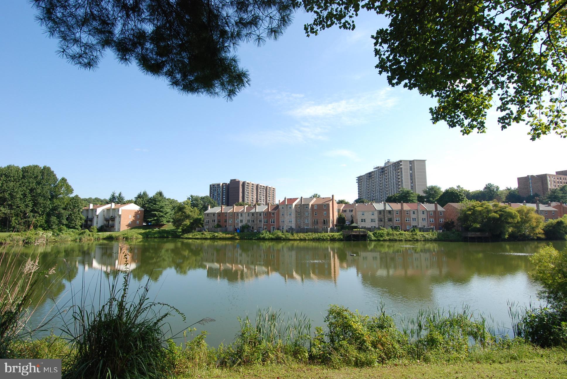 LAKESIDE TERRACE - Residential