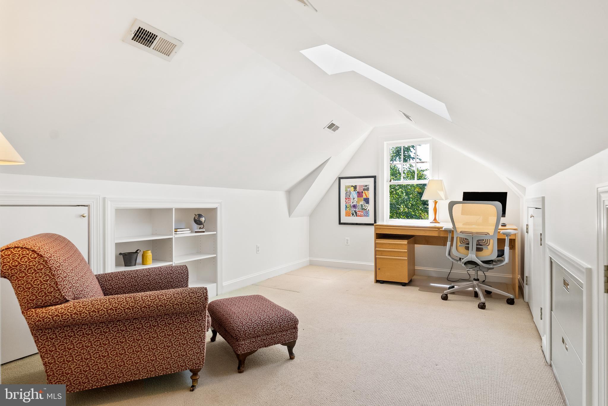 CHEVY CHASE - Residential
