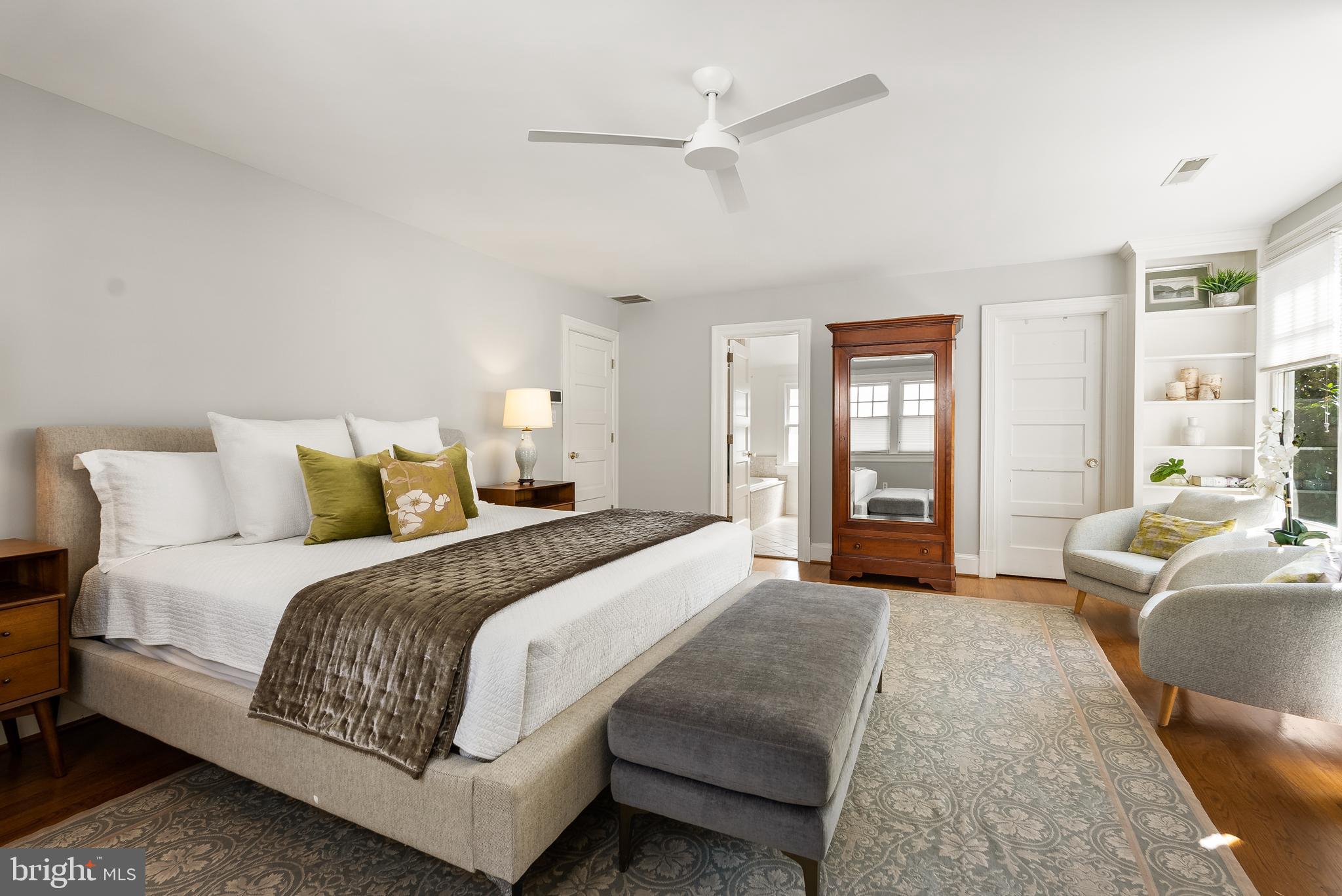 CHEVY CHASE - Residential